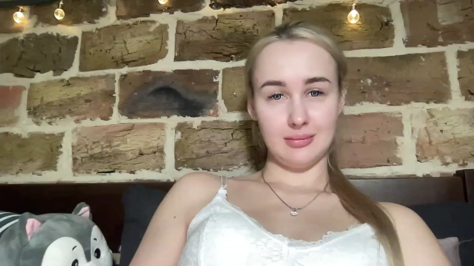 Gallery image thumbnail from Hrettel's myfreecams stream on, 01/29/2023, 23:45 image 7 of 20