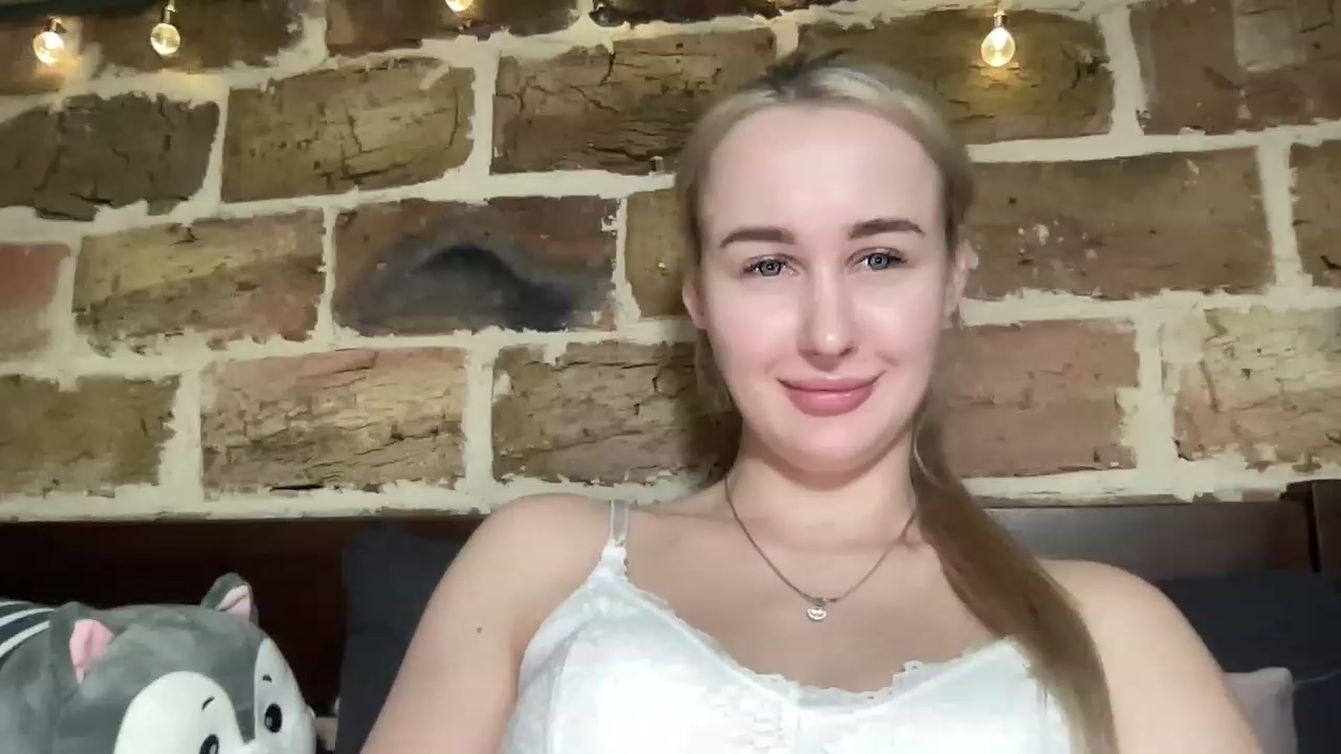 Gallery image thumbnail from Hrettel's myfreecams stream on, 01/29/2023, 23:45 image 5 of 20