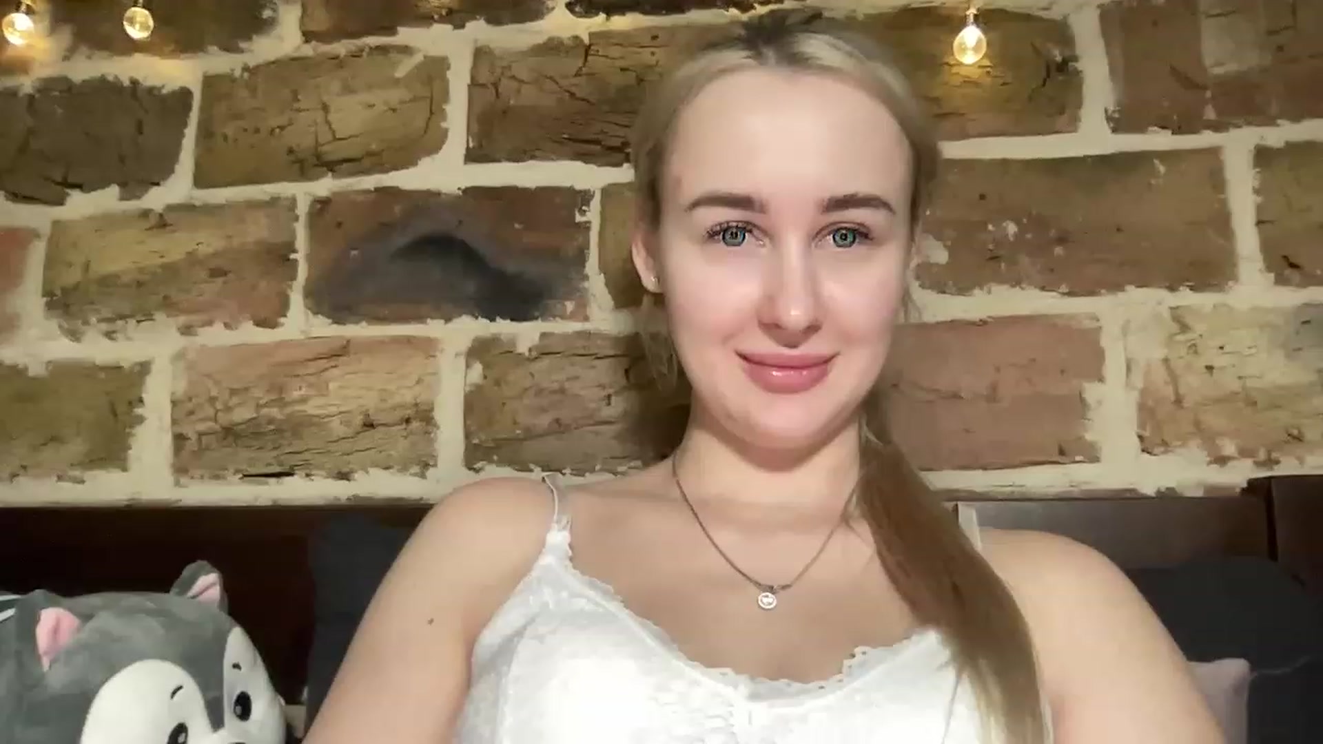 Gallery image thumbnail from Hrettel's myfreecams stream on, 01/29/2023, 23:45 image 3 of 20