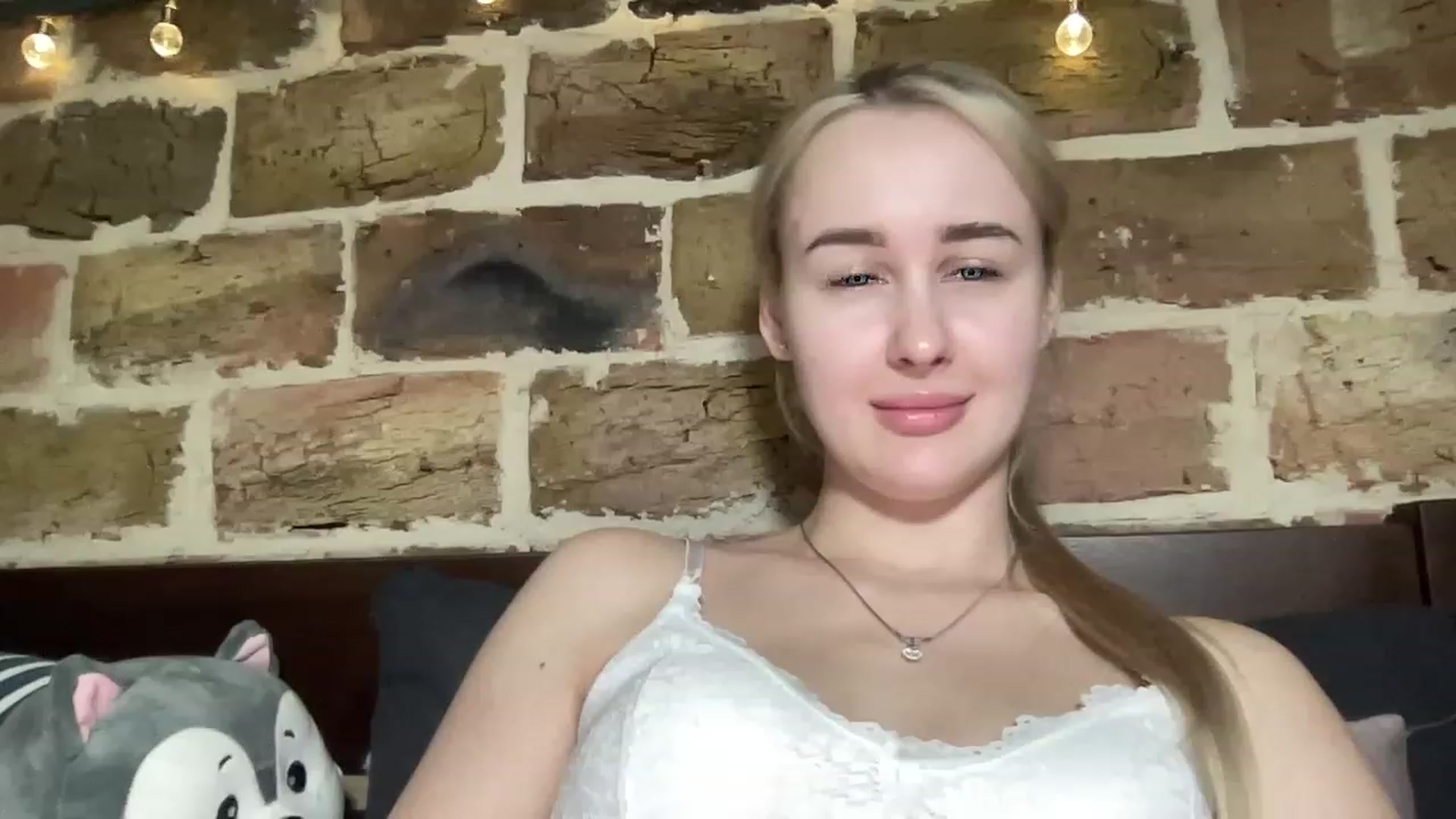 Gallery image thumbnail from Hrettel's myfreecams stream on, 01/29/2023, 23:45 image 15 of 20