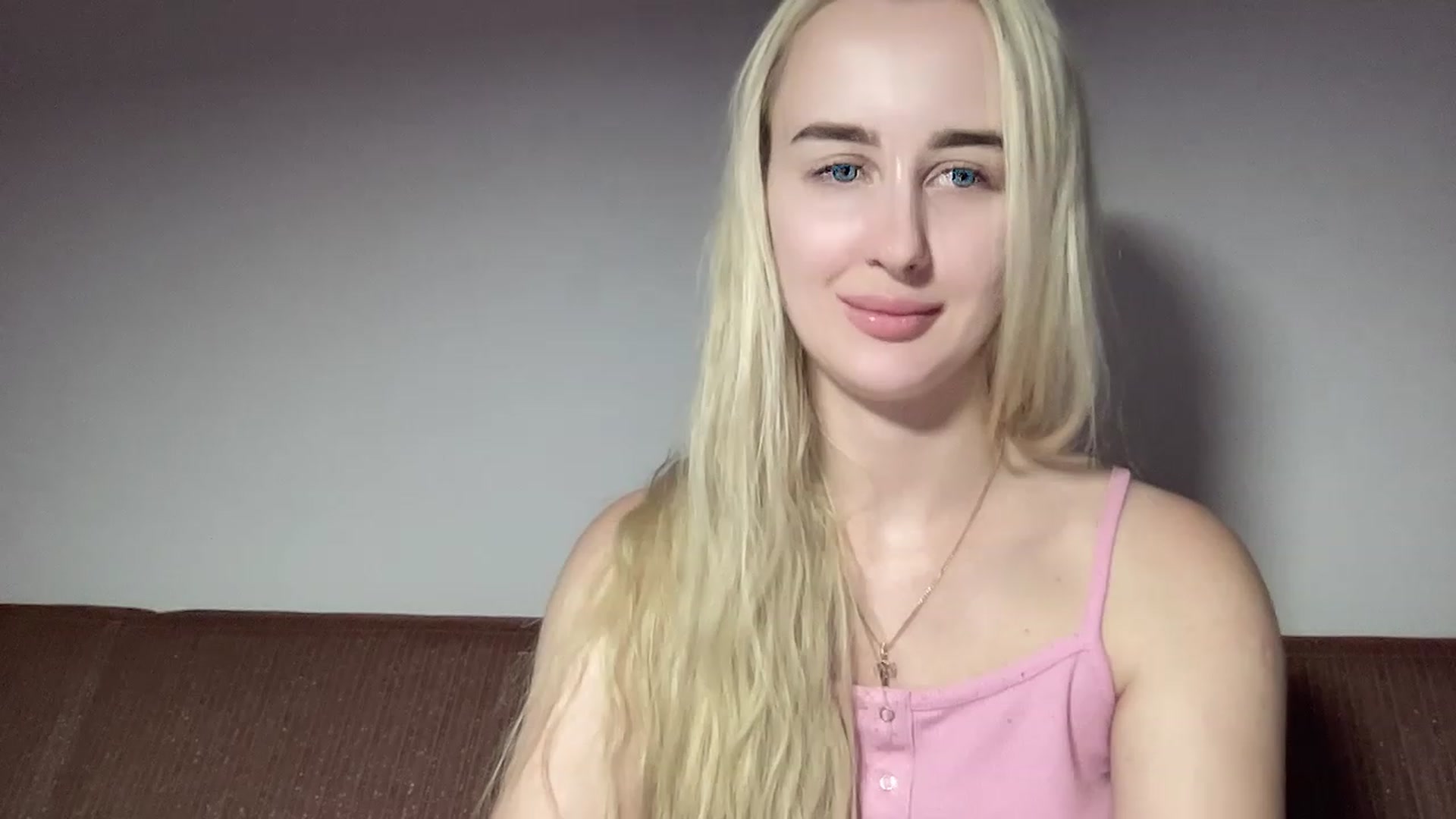 Gallery image thumbnail from Hrettel's myfreecams stream on, 06/27/2023, 23:44 image 12 of 20