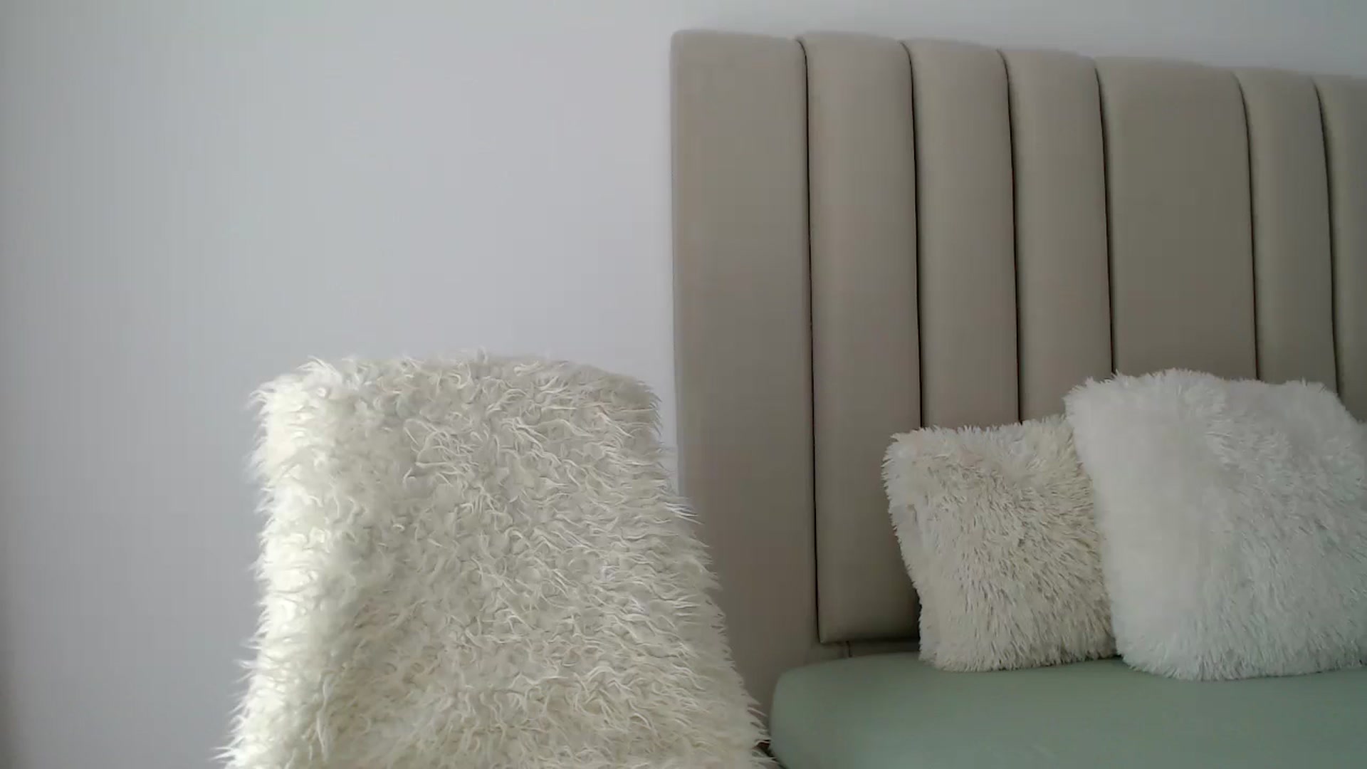 Gallery image thumbnail from Hrystina_'s myfreecams stream on, 09/05/2024, 13:07 image 1 of 20