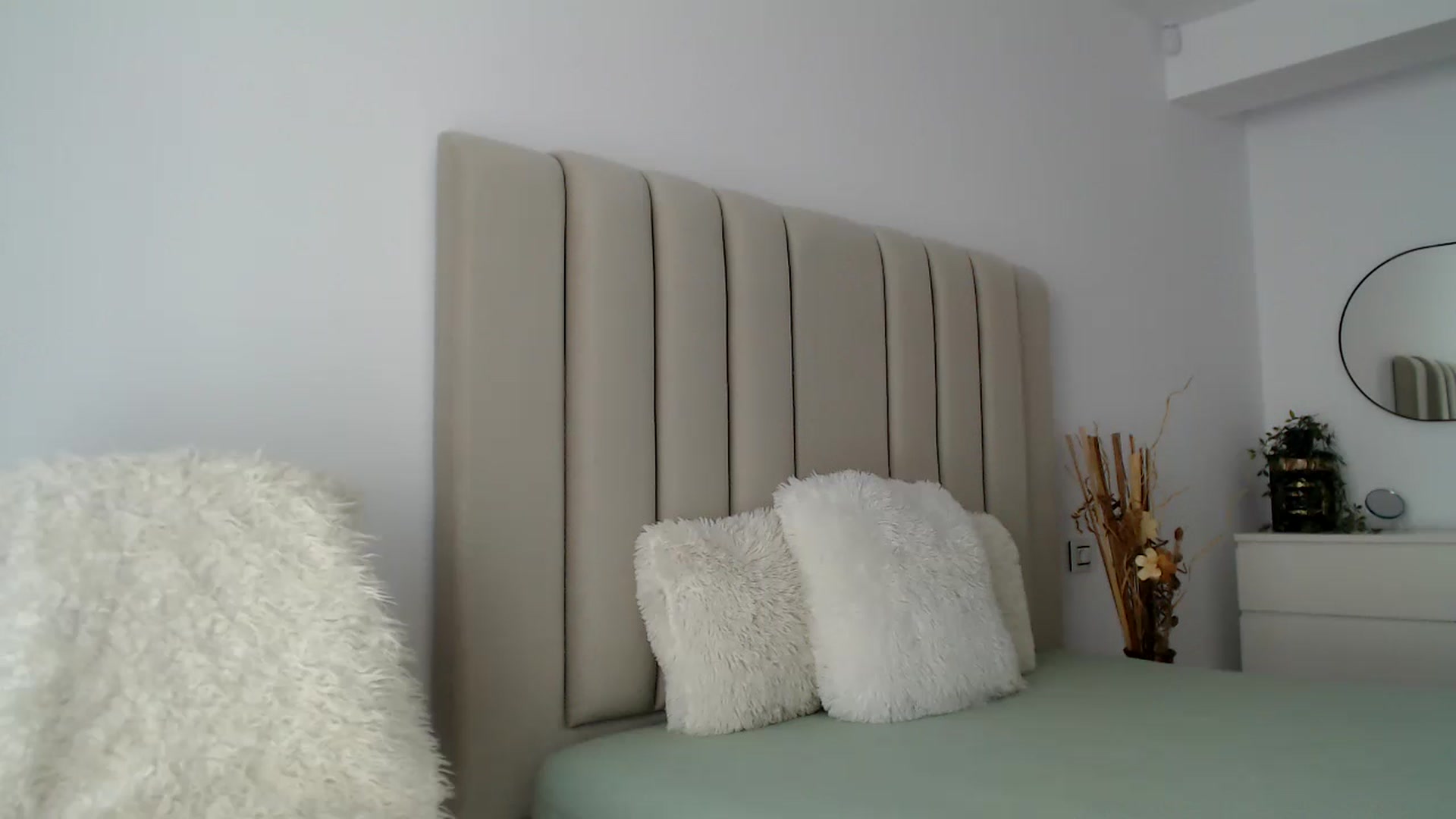 Gallery image thumbnail from Hrystina_'s myfreecams stream on, 09/05/2024, 14:13 image 6 of 20