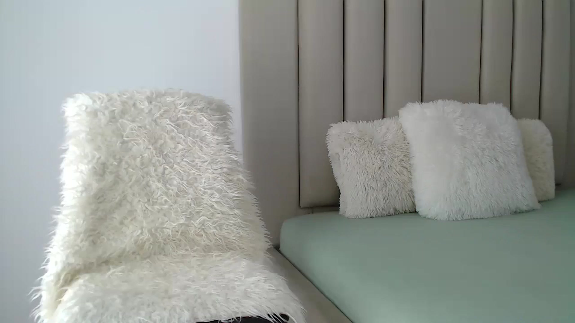 Gallery image thumbnail from Hrystina_'s myfreecams stream on, 09/06/2024, 13:51 image 1 of 20