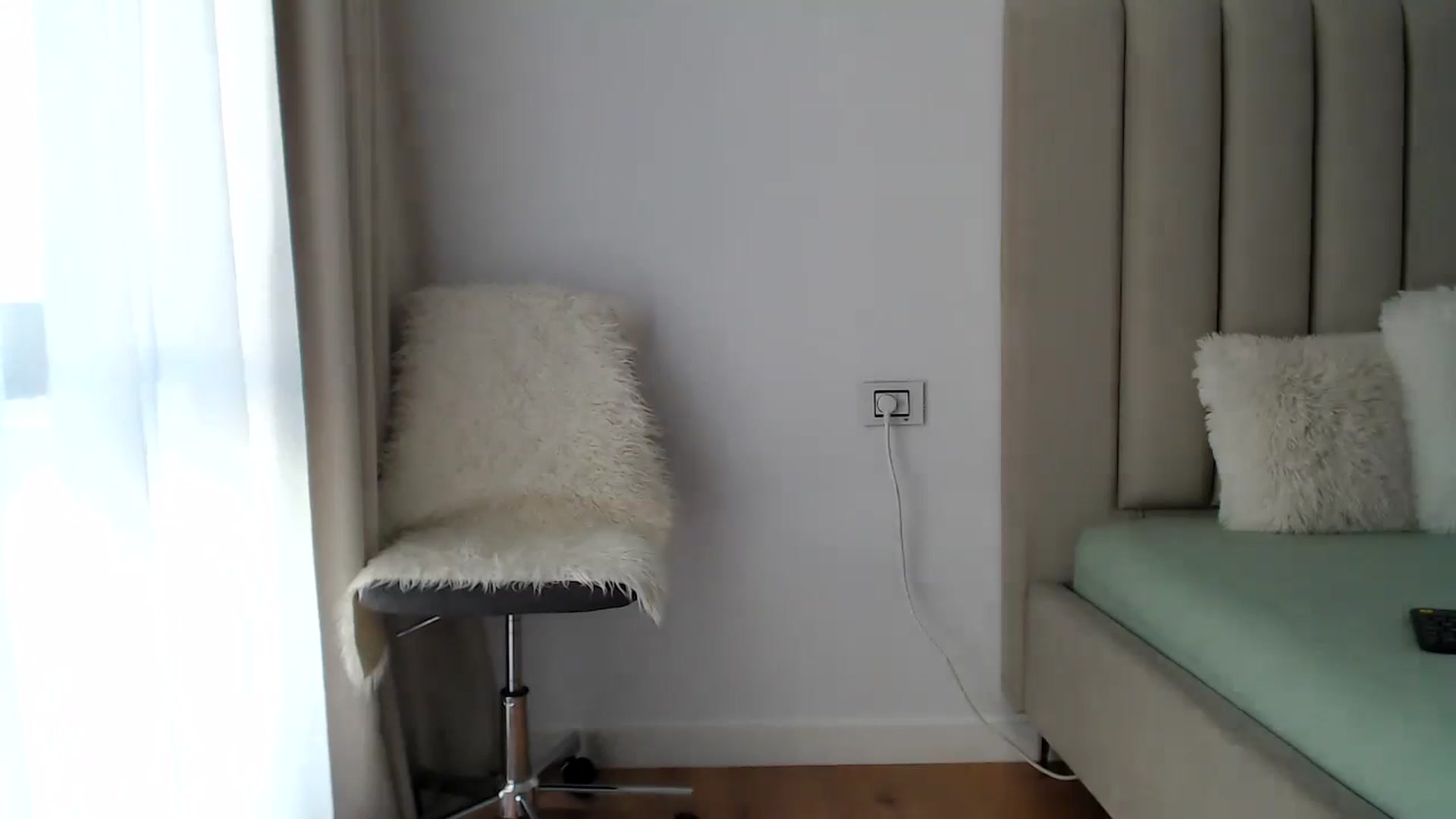 Gallery image thumbnail from Hrystina_'s myfreecams stream on, 09/06/2024, 15:07 image 13 of 20