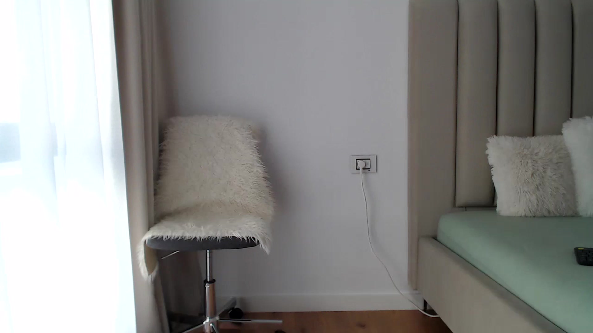 Gallery image thumbnail from Hrystina_'s myfreecams stream on, 09/06/2024, 15:07 image 1 of 20