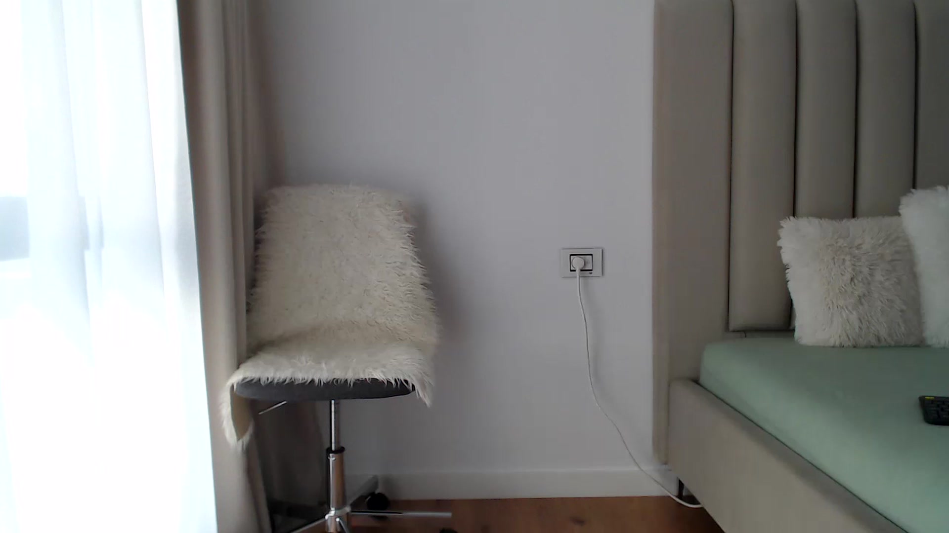 Gallery image thumbnail from Hrystina_'s myfreecams stream on, 09/06/2024, 15:07 image 3 of 20