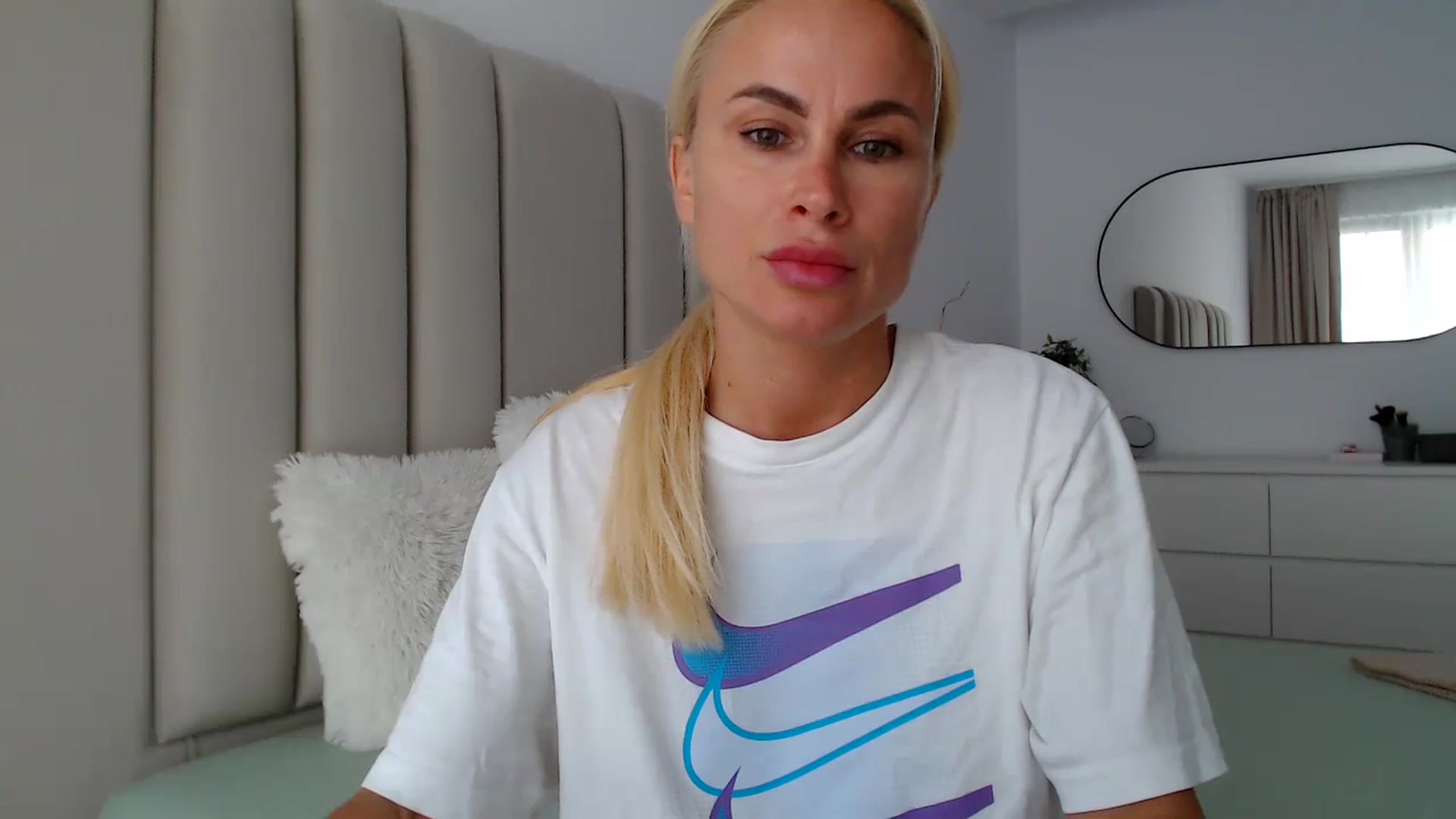 Gallery image thumbnail from Hrystina_'s myfreecams stream on, 09/06/2024, 16:07 image 11 of 20