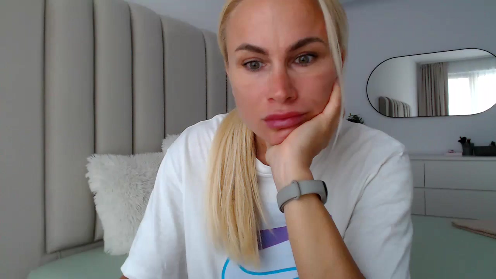 Gallery image thumbnail from Hrystina_'s myfreecams stream on, 09/06/2024, 16:07 image 13 of 20