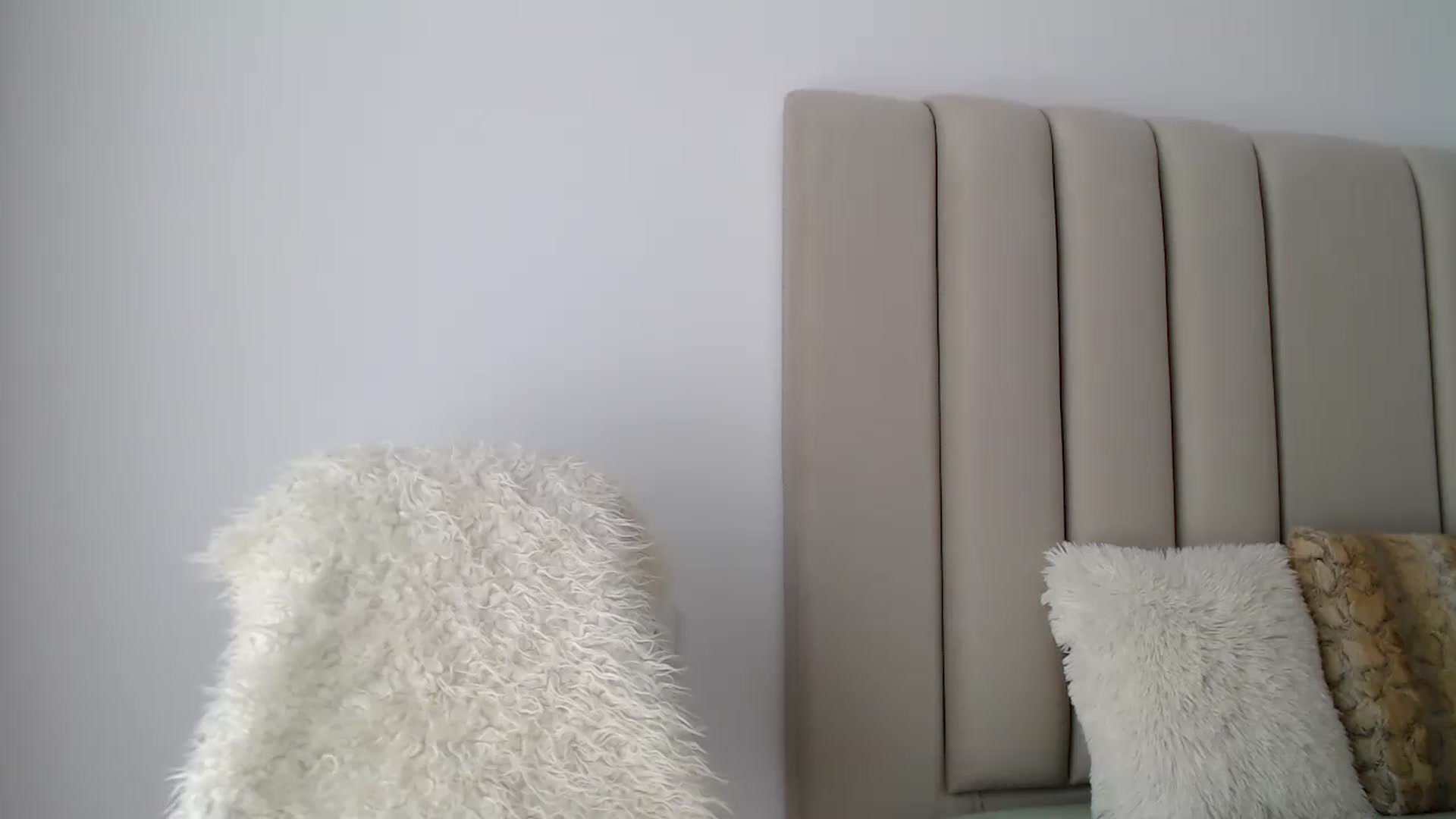 Gallery image thumbnail from Hrystina_'s myfreecams stream on, 09/09/2024, 13:38 image 5 of 20