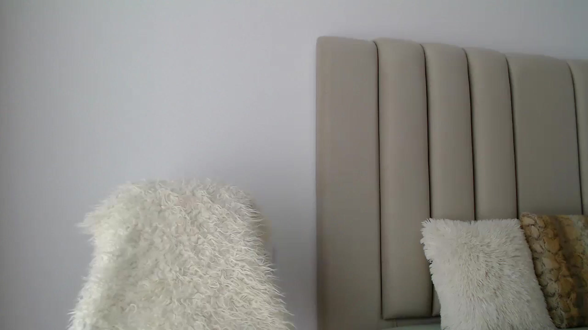 Gallery image thumbnail from Hrystina_'s myfreecams stream on, 09/09/2024, 13:38 image 2 of 20