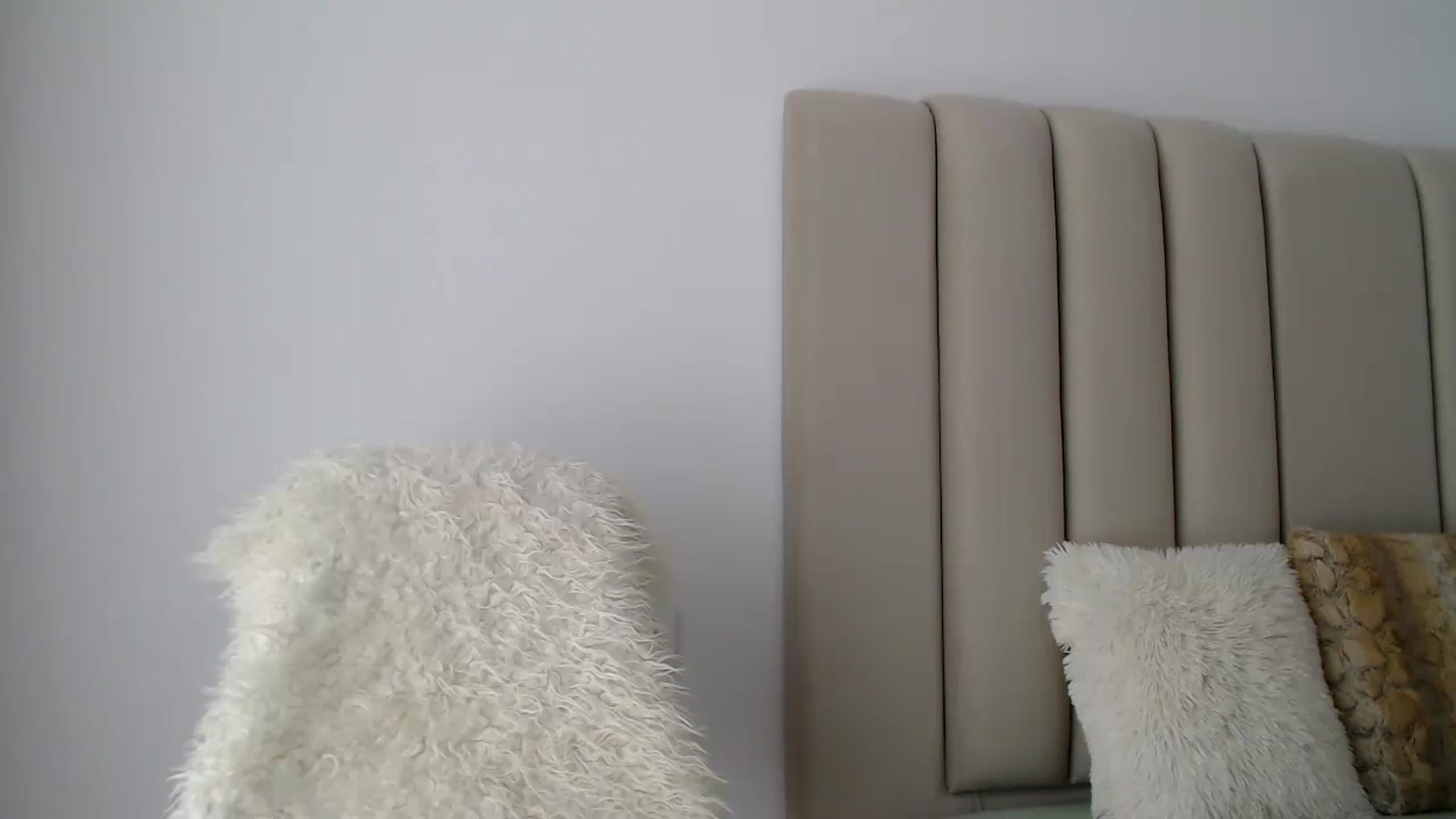 Gallery image thumbnail from Hrystina_'s myfreecams stream on, 09/09/2024, 13:38 image 3 of 20