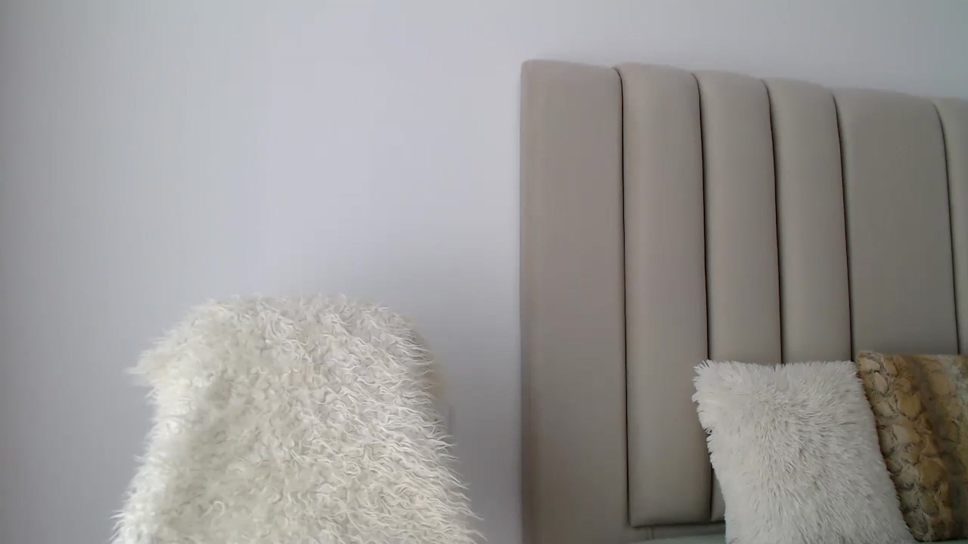 Gallery image thumbnail from Hrystina_'s myfreecams stream on, 09/09/2024, 13:38 image 6 of 20