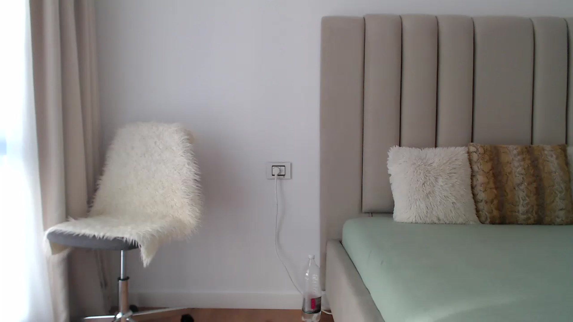 Gallery image thumbnail from Hrystina_'s myfreecams stream on, 09/12/2024, 14:58 image 18 of 20