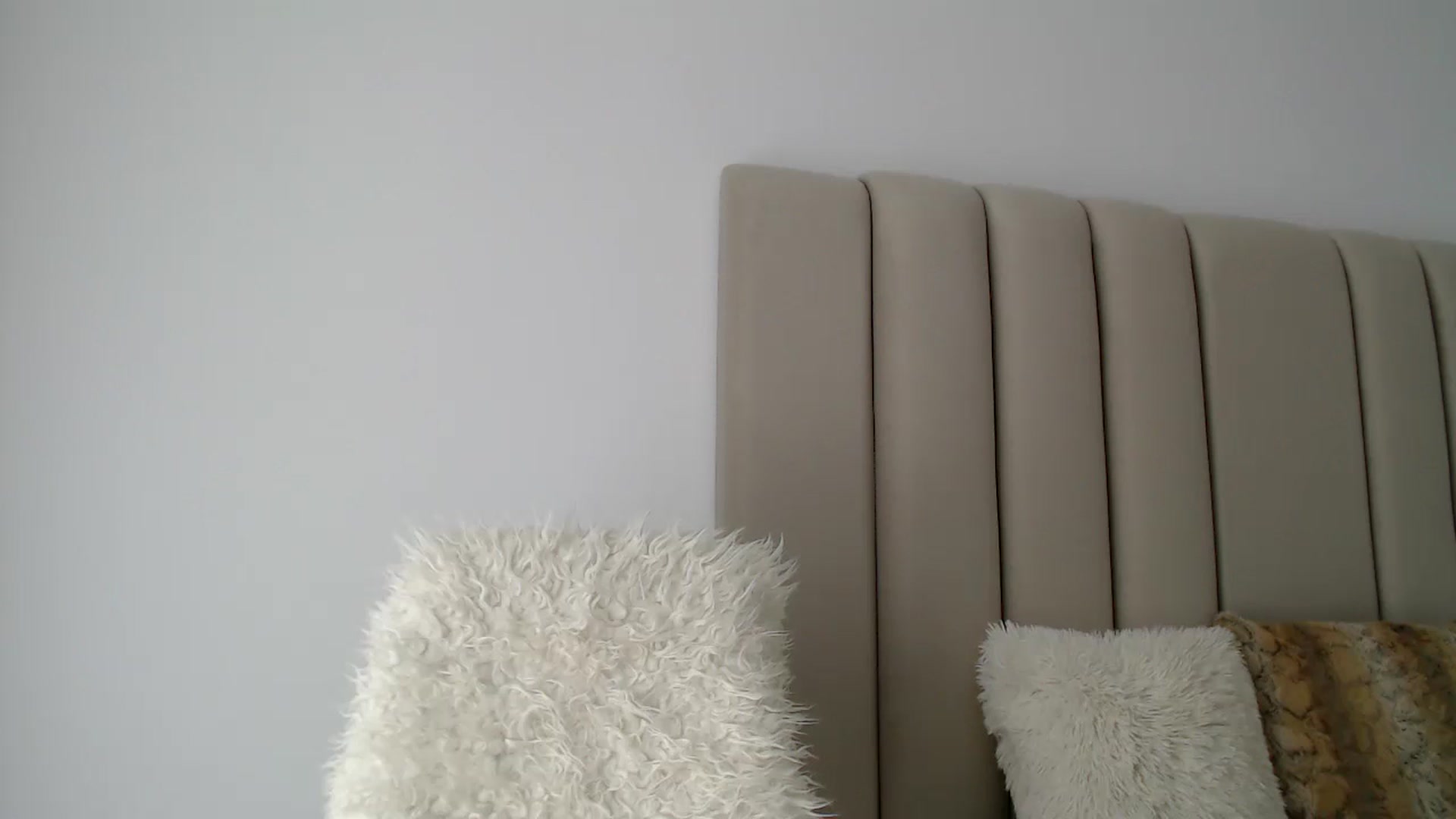 Gallery image thumbnail from Hrystina_'s myfreecams stream on, 09/14/2024, 12:15 image 15 of 20