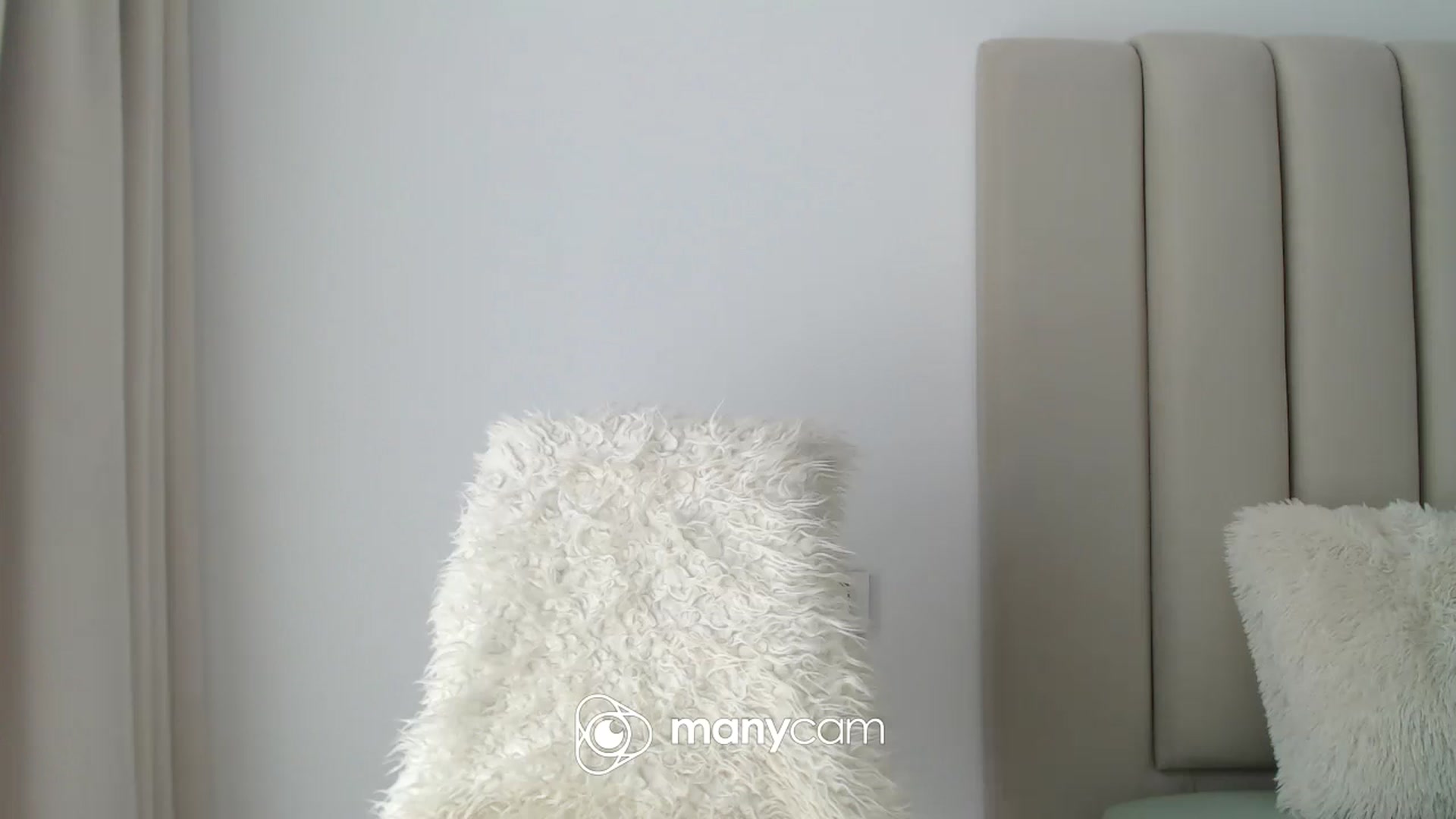 Gallery image thumbnail from Hrystina_'s myfreecams stream on, 09/20/2024, 15:26 image 2 of 20