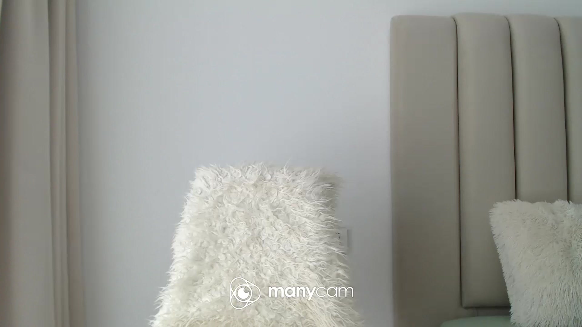 Gallery image thumbnail from Hrystina_'s myfreecams stream on, 09/20/2024, 15:26 image 1 of 20