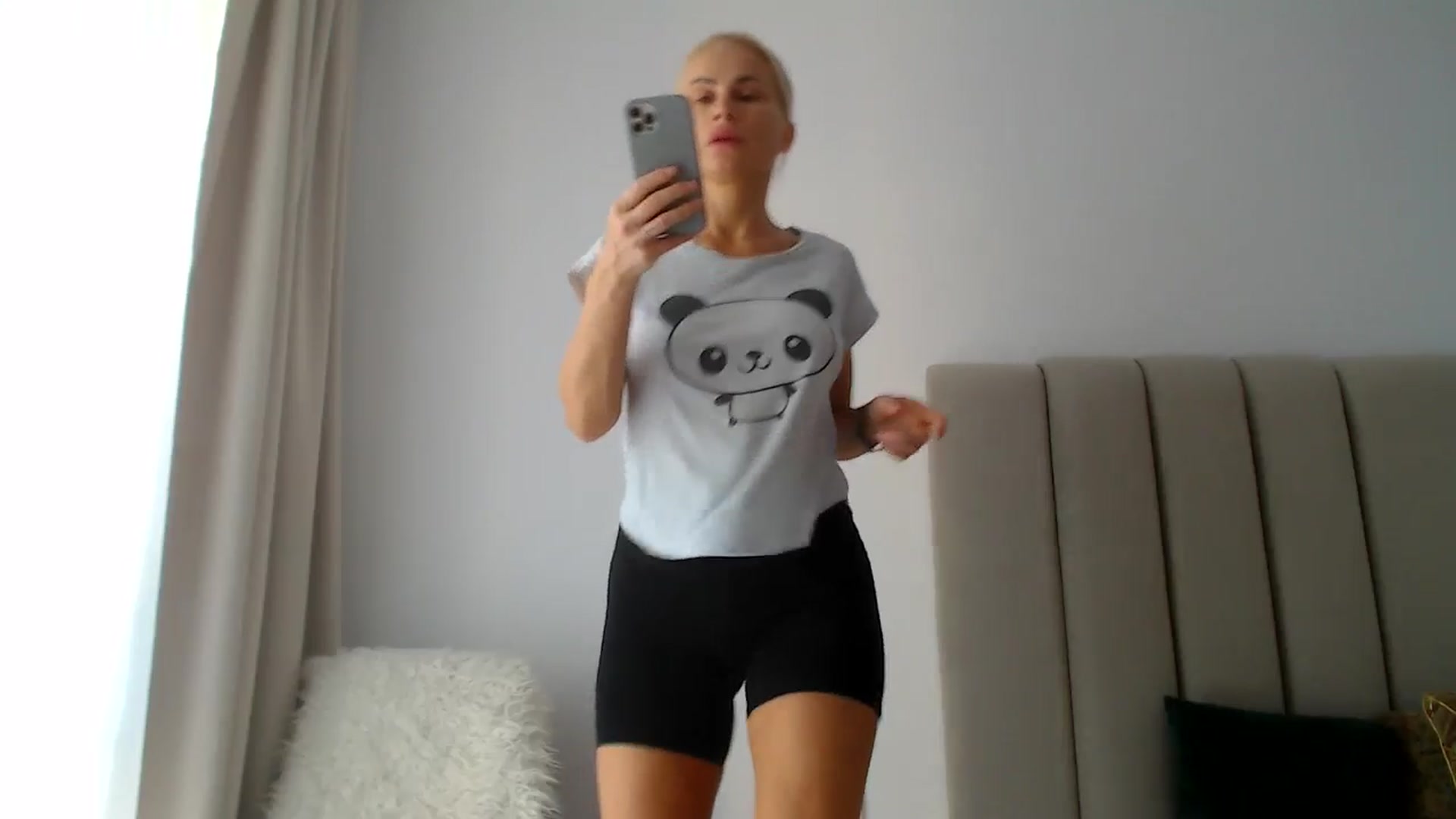 Gallery image thumbnail from Hrystina_'s myfreecams stream on, 10/19/2024, 14:53 image 20 of 20