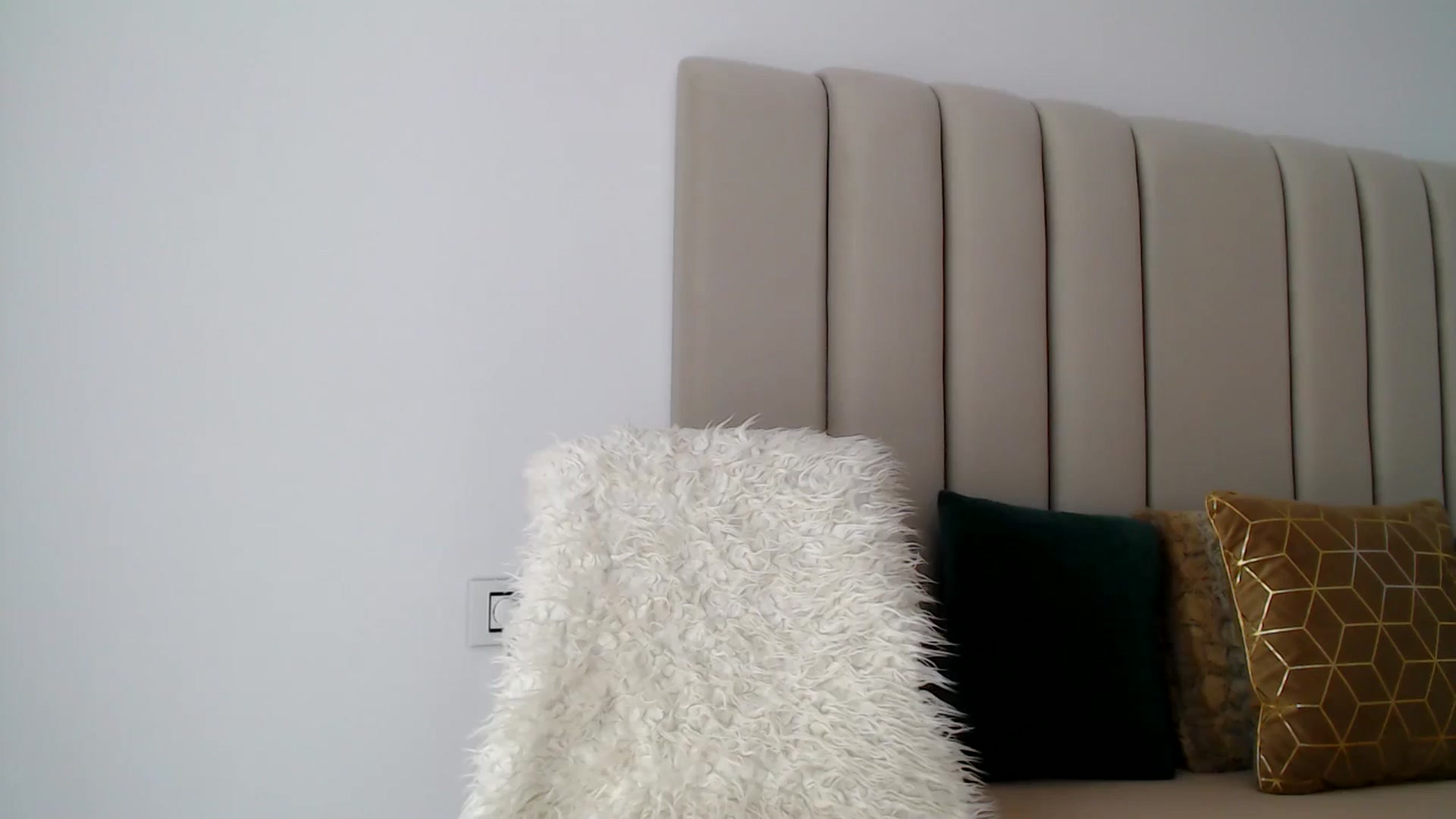 Gallery image thumbnail from Hrystina_'s myfreecams stream on, 10/19/2024, 14:53 image 5 of 20