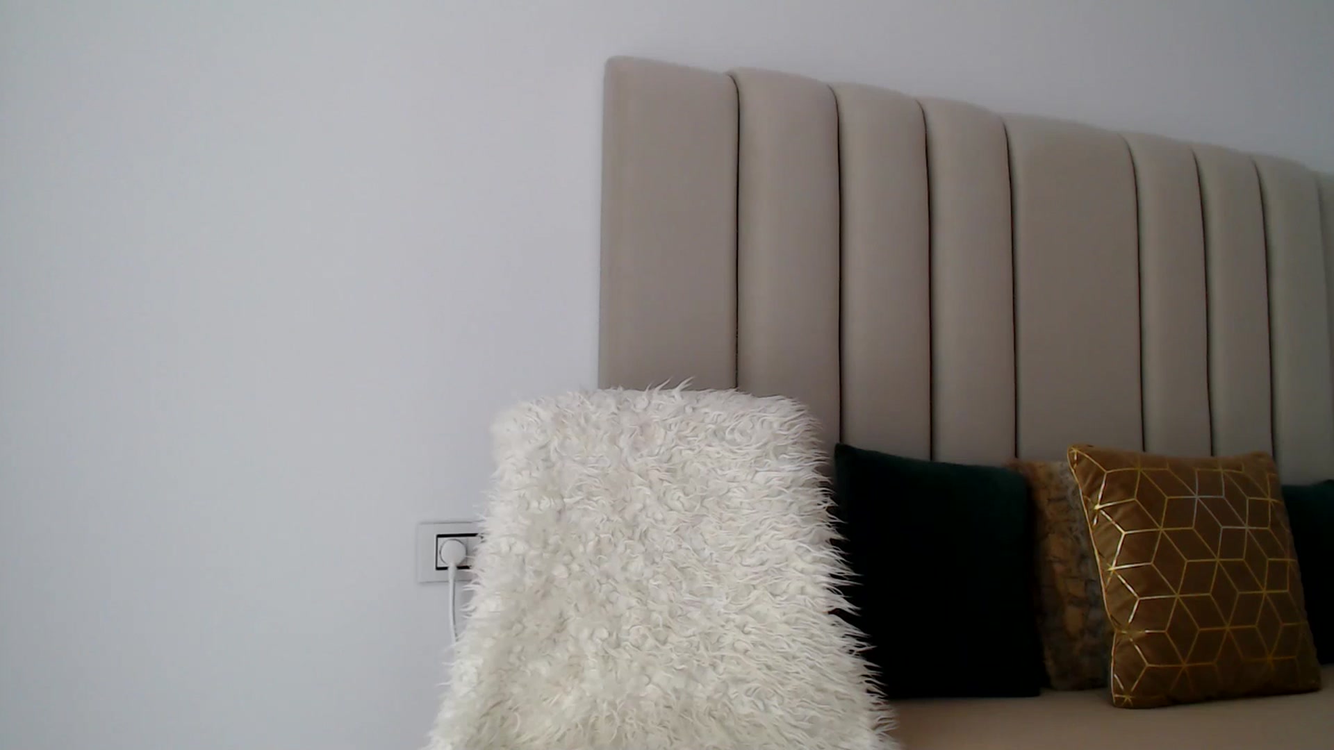 Gallery image thumbnail from Hrystina_'s myfreecams stream on, 10/19/2024, 14:53 image 3 of 20