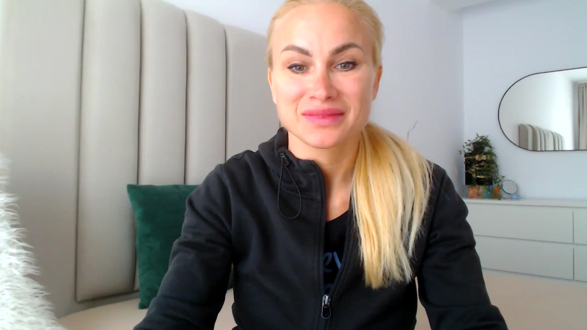 Gallery image thumbnail from Hrystina_'s myfreecams stream on, 10/22/2024, 14:37 image 20 of 20