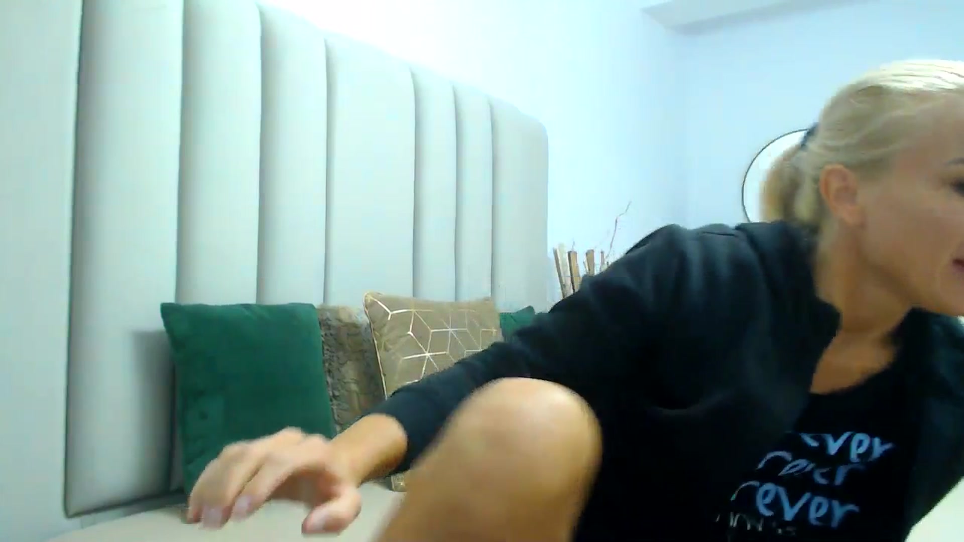 Gallery image thumbnail from Hrystina_'s myfreecams stream on, 10/22/2024, 15:56 image 20 of 20