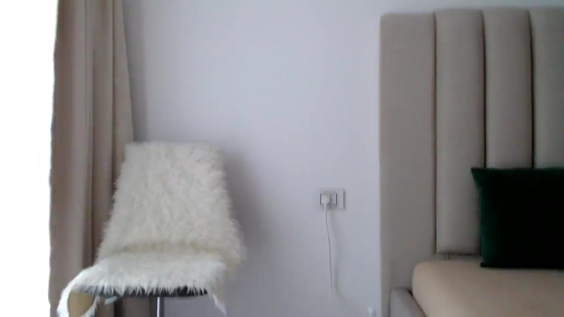 Gallery image thumbnail from Hrystina_'s myfreecams stream on, 10/23/2024, 15:57 image 17 of 20