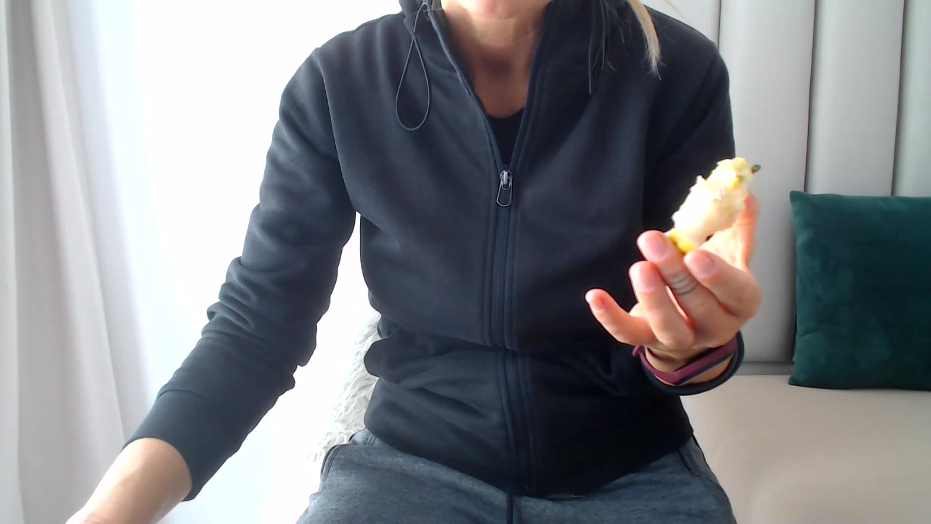 Gallery image thumbnail from Hrystina_'s myfreecams stream on, 10/29/2024, 15:35 image 1 of 20