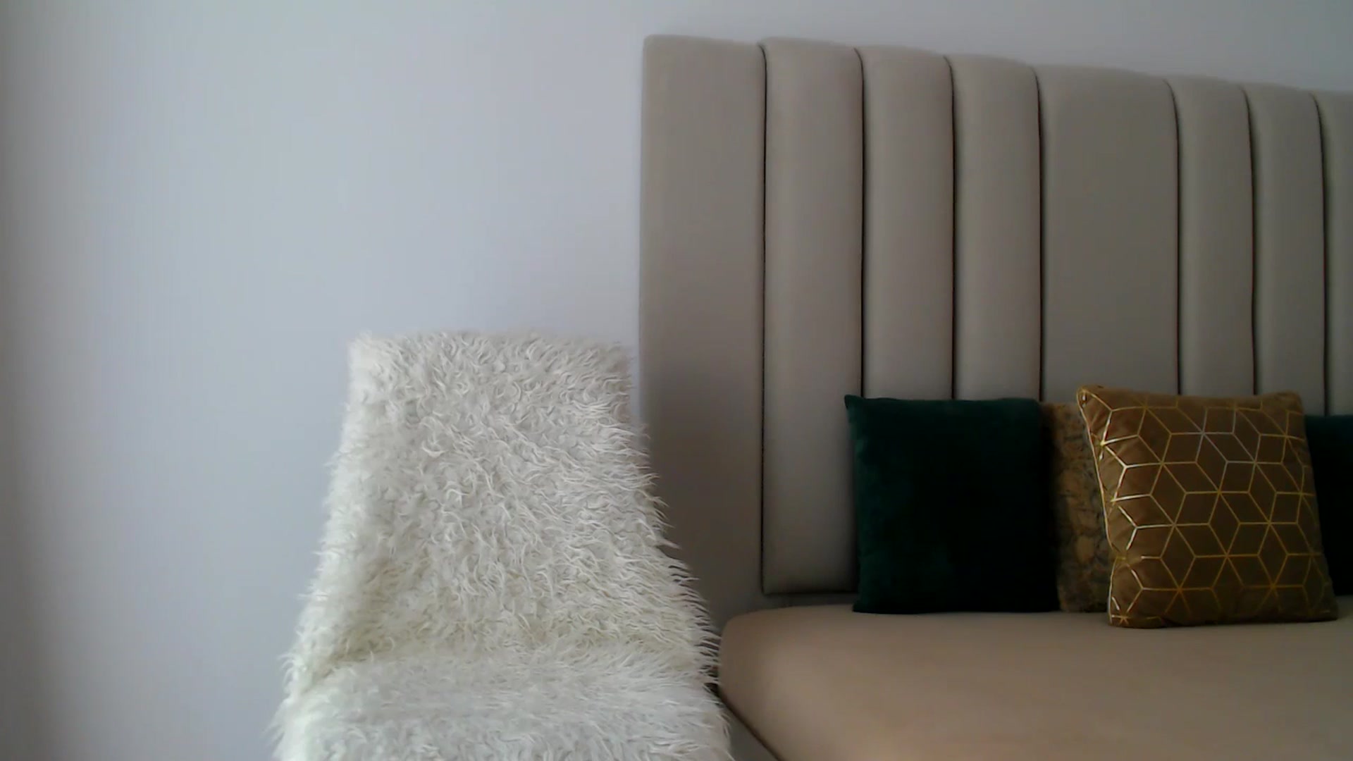 Gallery image thumbnail from Hrystina_'s myfreecams stream on, 10/30/2024, 13:34 image 8 of 20