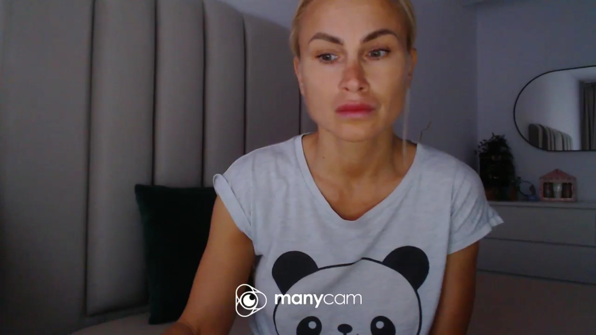 Gallery image thumbnail from Hrystina_'s myfreecams stream on, 11/01/2024, 16:10 image 14 of 20
