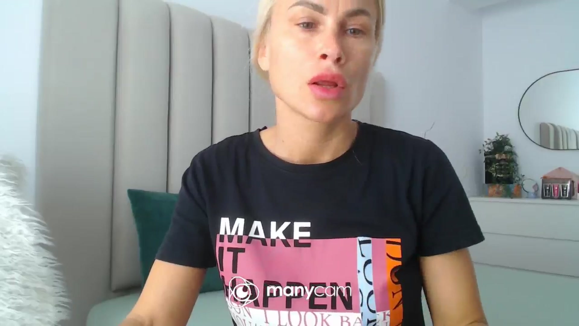 Gallery image thumbnail from Hrystina_'s myfreecams stream on, 11/02/2024, 12:20 image 7 of 20