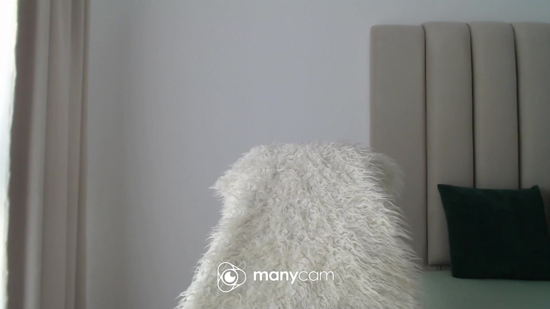 Gallery image thumbnail from Hrystina_'s myfreecams stream on, 11/02/2024, 12:20 image 6 of 20