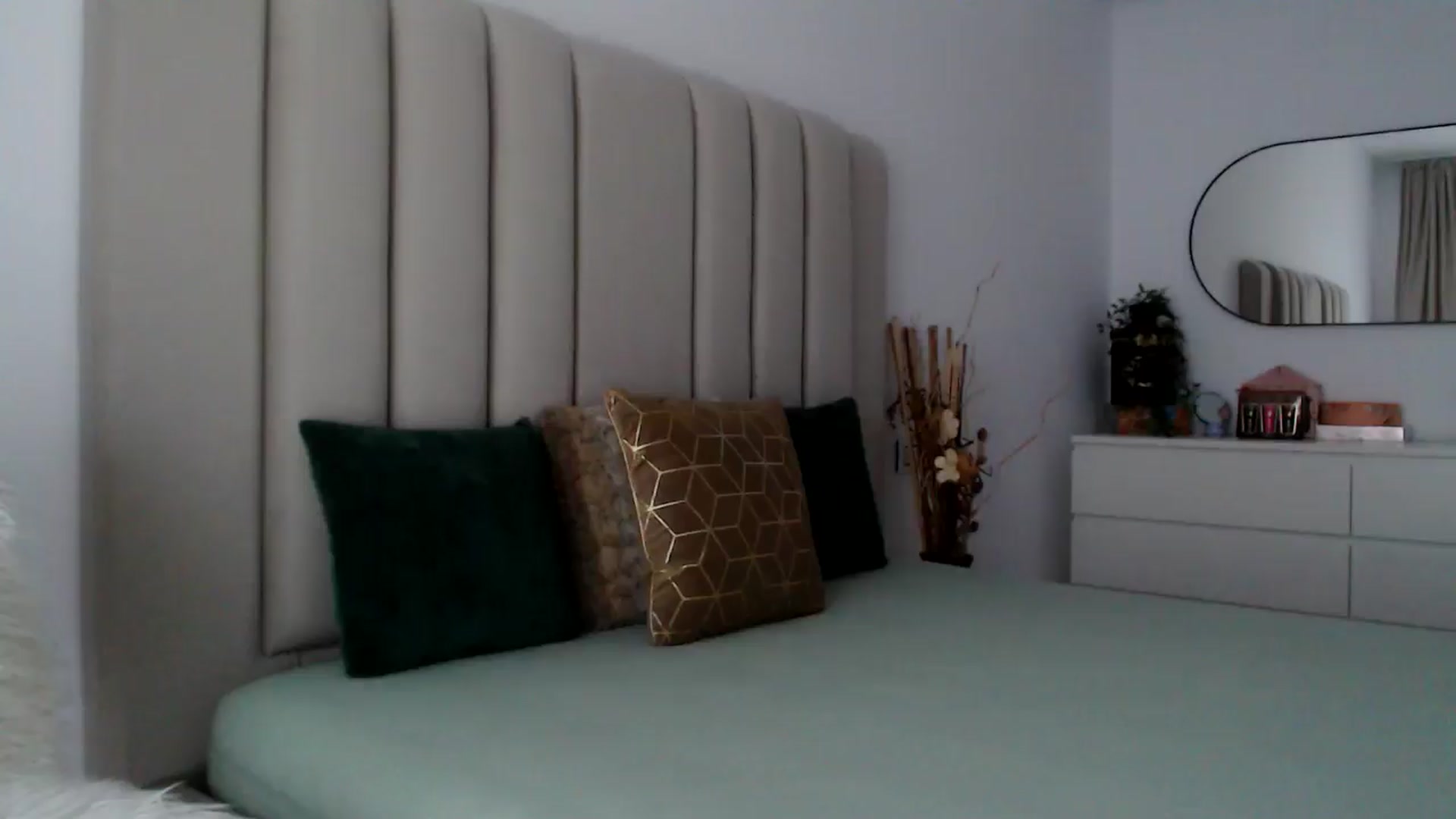 Gallery image thumbnail from Hrystina_'s myfreecams stream on, 11/02/2024, 16:09 image 14 of 20