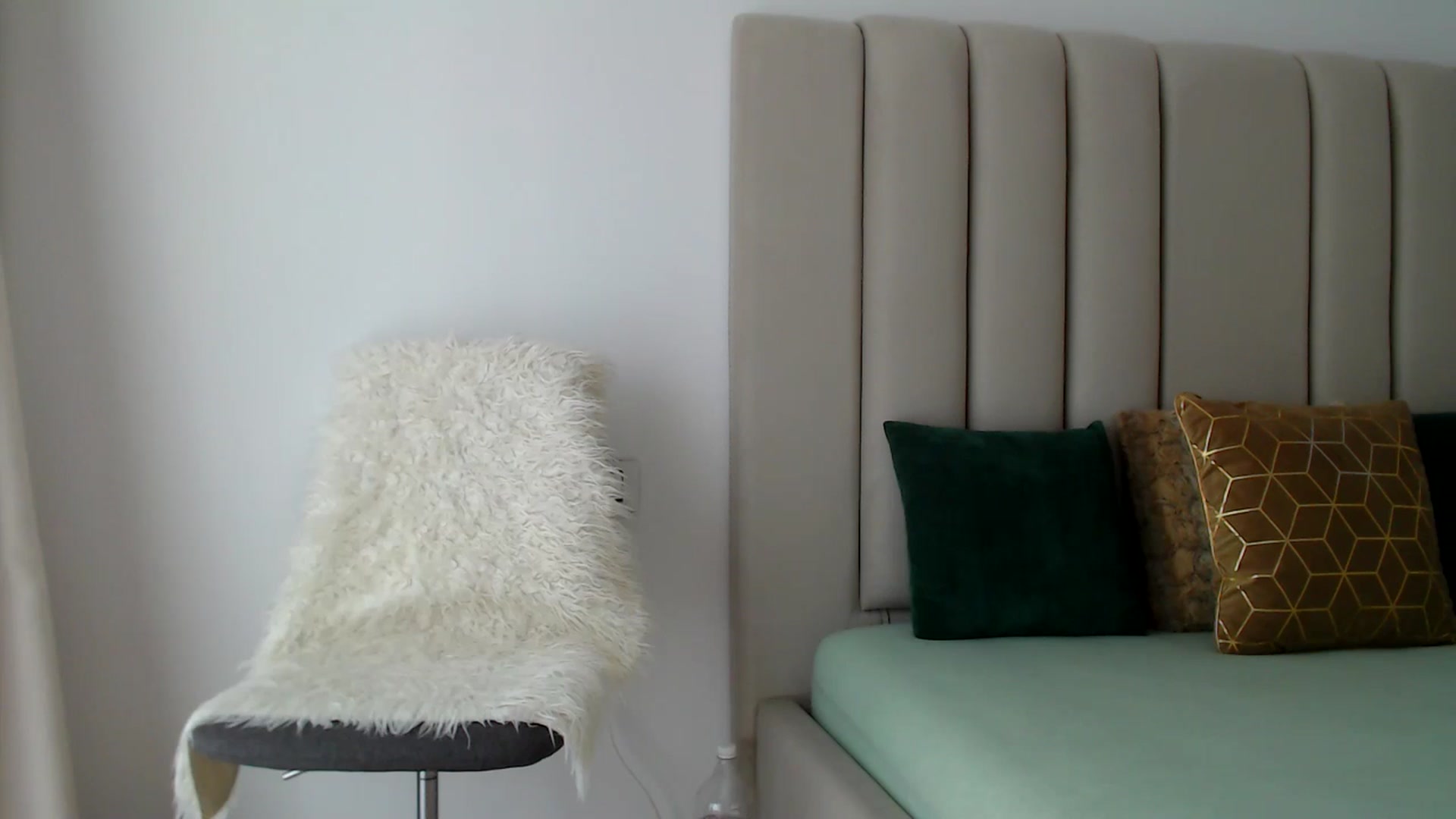 Gallery image thumbnail from Hrystina_'s myfreecams stream on, 11/06/2024, 15:39 image 12 of 20