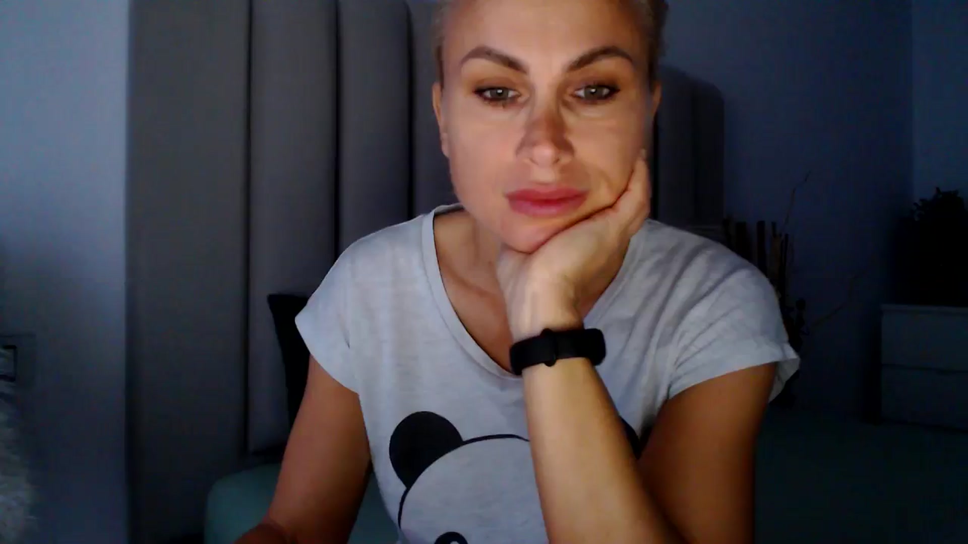 Gallery image thumbnail from Hrystina_'s myfreecams stream on, 11/06/2024, 15:39 image 19 of 20