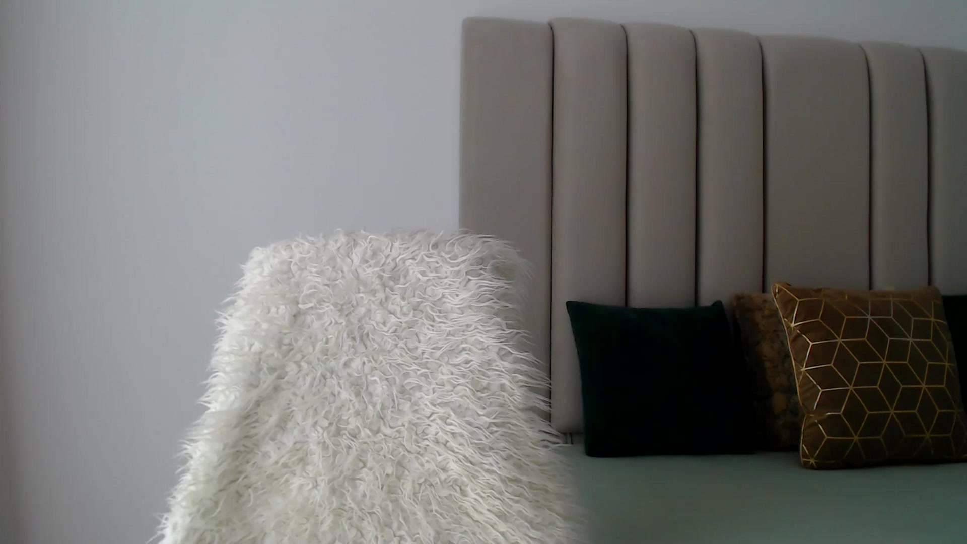 Gallery image thumbnail from Hrystina_'s myfreecams stream on, 11/07/2024, 15:18 image 2 of 20