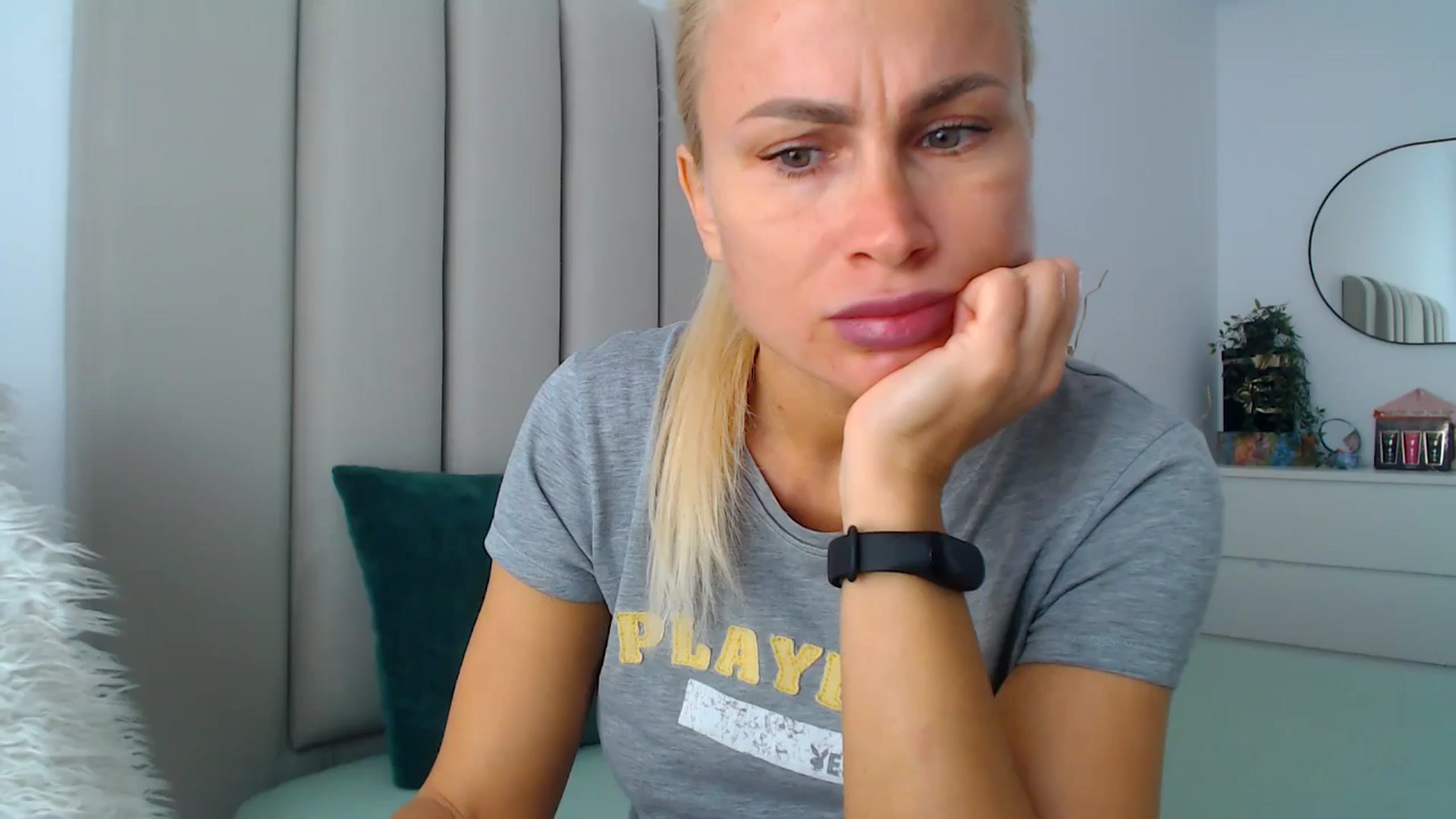 Gallery image thumbnail from Hrystina_'s myfreecams stream on, 11/08/2024, 15:16 image 1 of 20