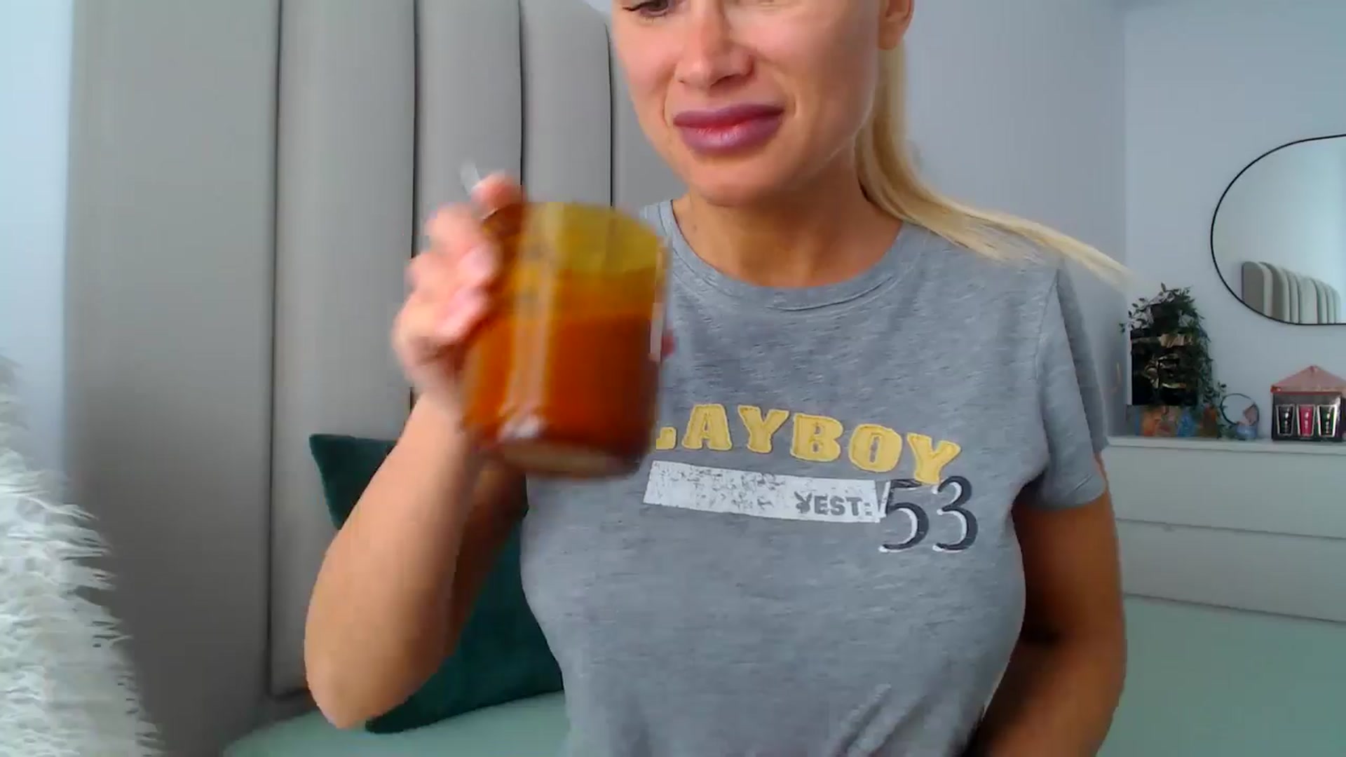 Gallery image thumbnail from Hrystina_'s myfreecams stream on, 11/08/2024, 15:16 image 3 of 20