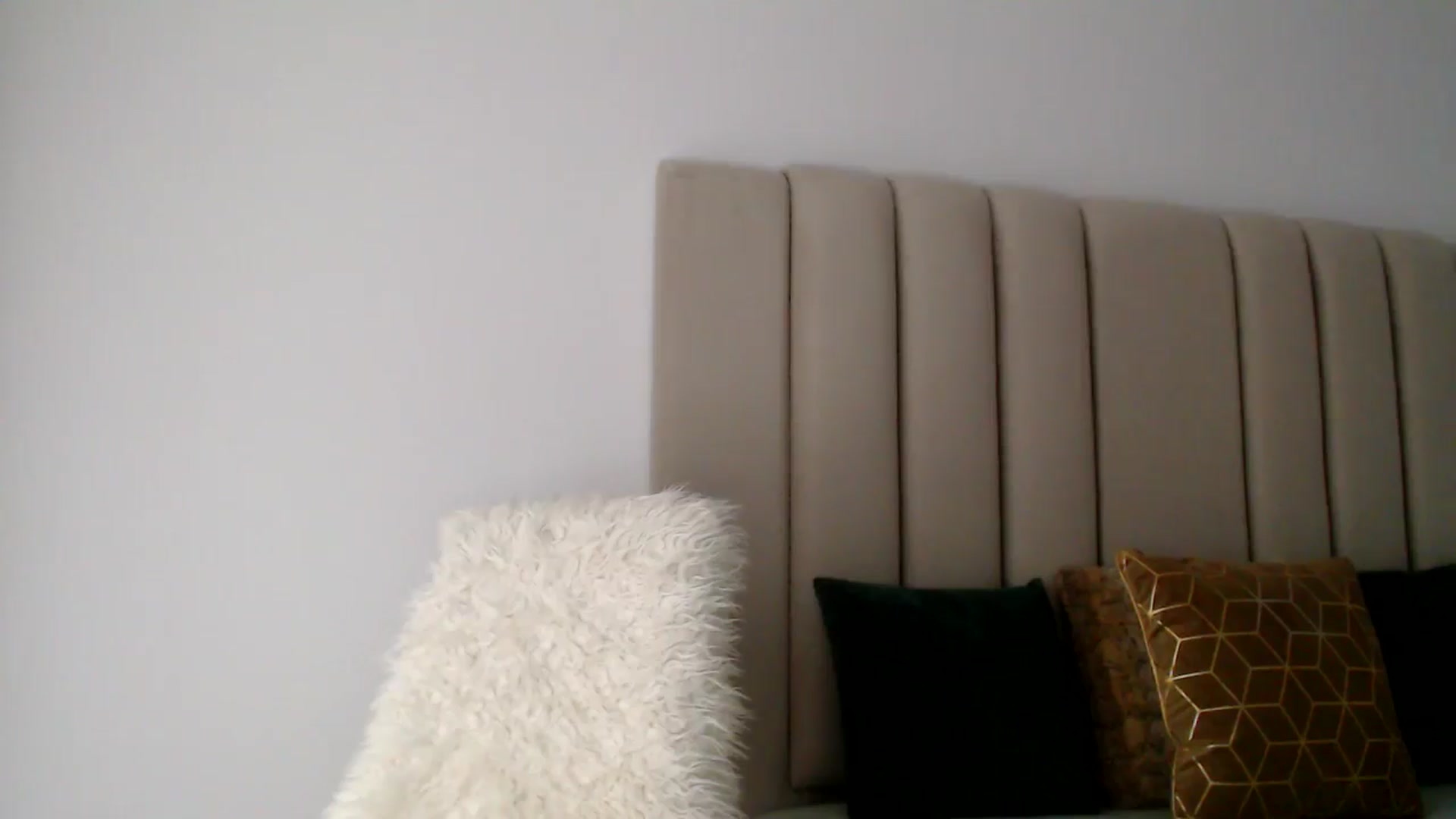 Gallery image thumbnail from Hrystina_'s myfreecams stream on, 11/12/2024, 16:10 image 12 of 20
