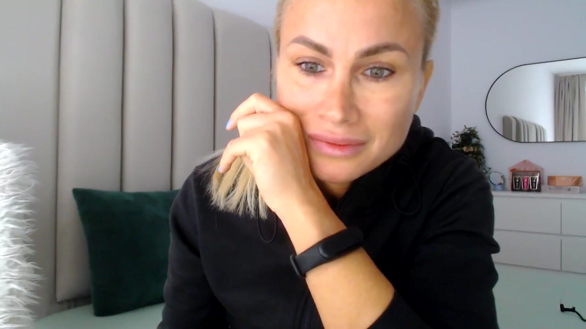 Gallery image thumbnail from Hrystina_'s myfreecams stream on, 11/12/2024, 16:10 image 7 of 20