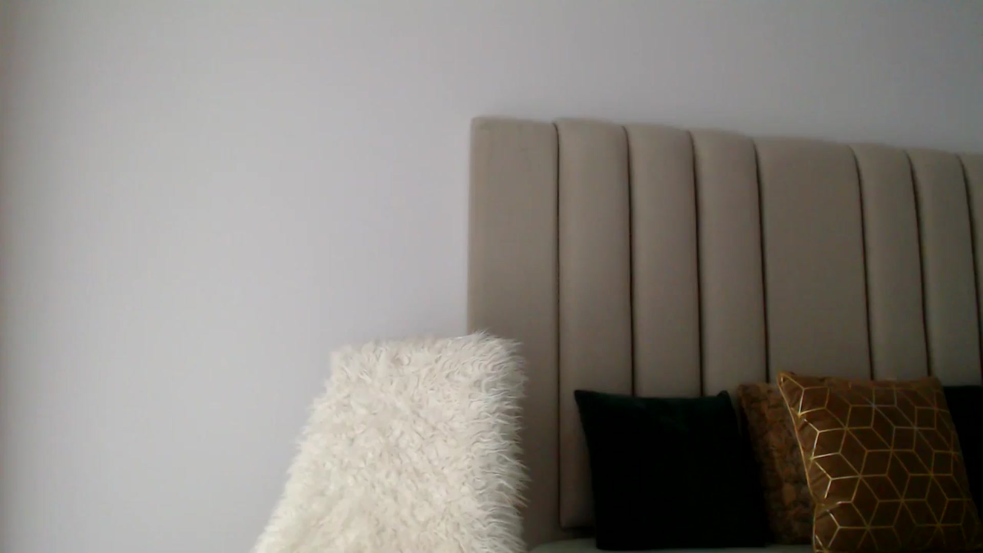 Gallery image thumbnail from Hrystina_'s myfreecams stream on, 11/12/2024, 16:10 image 10 of 20