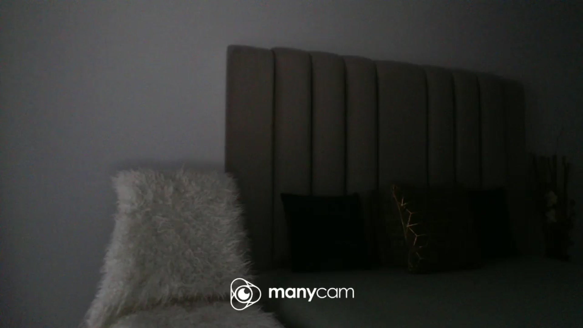 Gallery image thumbnail from Hrystina_'s myfreecams stream on, 11/13/2024, 16:11 image 16 of 20