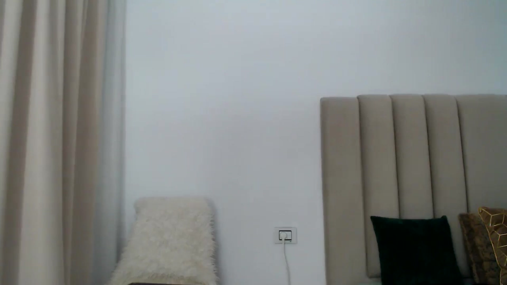 Gallery image thumbnail from Hrystina_'s myfreecams stream on, 11/15/2024, 16:14 image 17 of 20