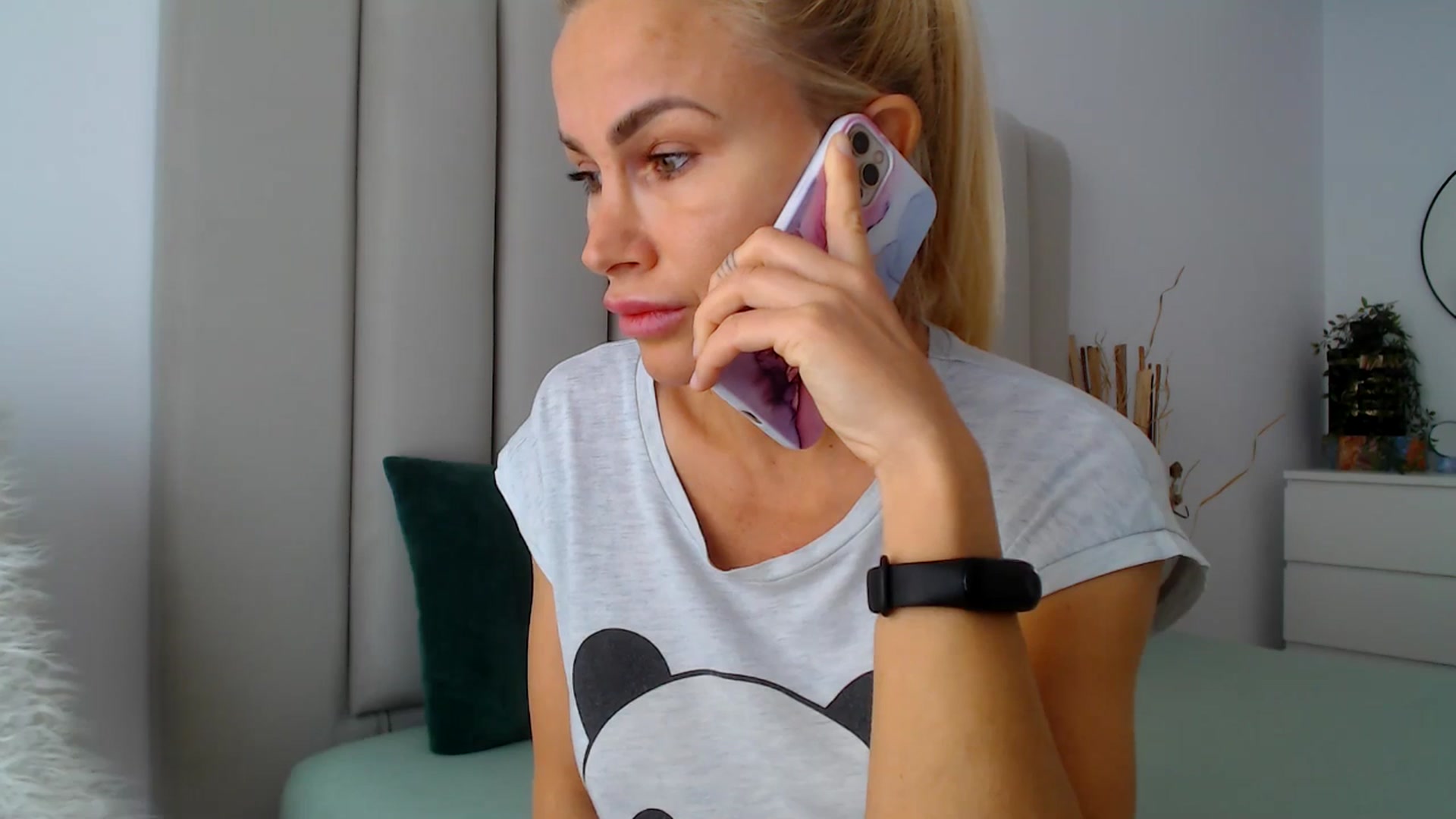 Gallery image thumbnail from Hrystina_'s myfreecams stream on, 11/16/2024, 15:29 image 11 of 20