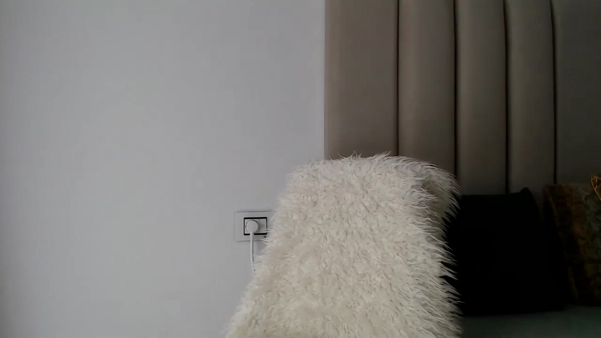 Gallery image thumbnail from Hrystina_'s myfreecams stream on, 11/18/2024, 12:29 image 6 of 20