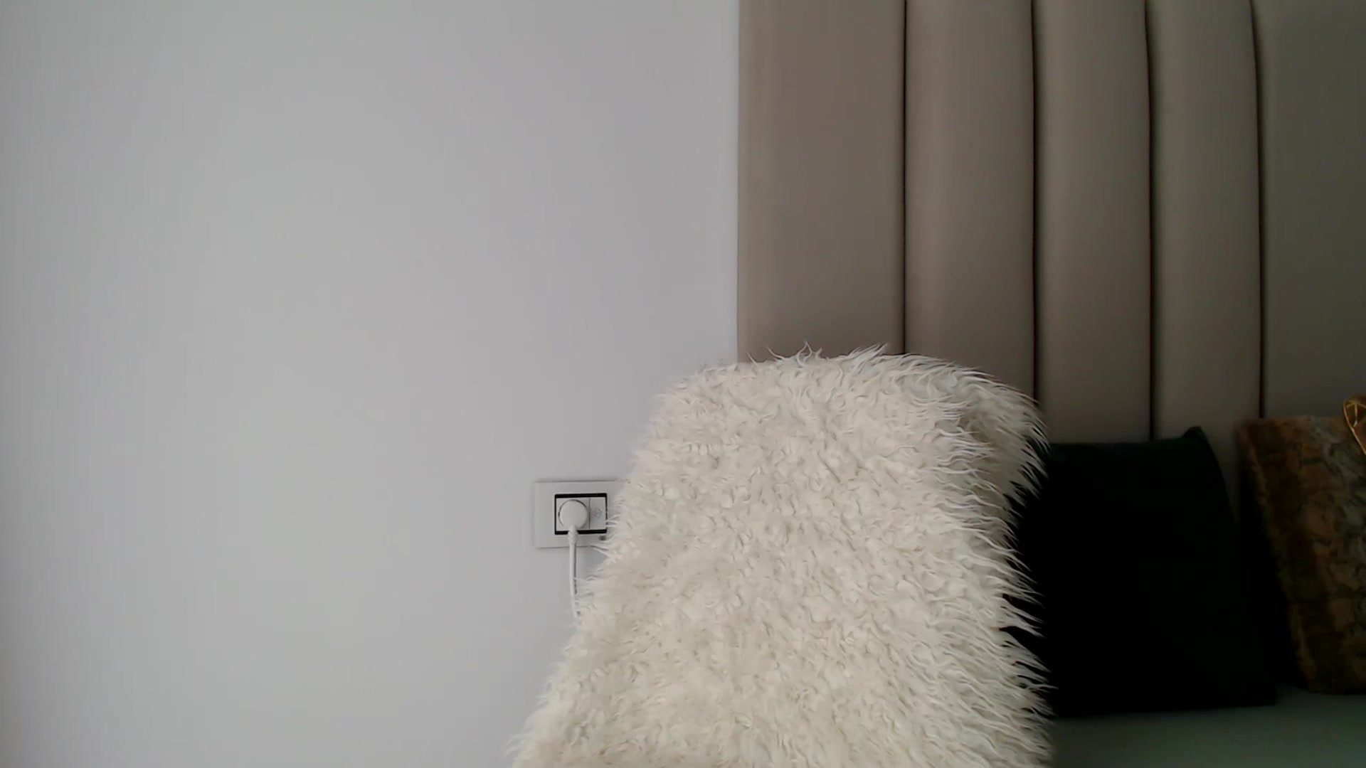 Gallery image thumbnail from Hrystina_'s myfreecams stream on, 11/18/2024, 12:29 image 5 of 20