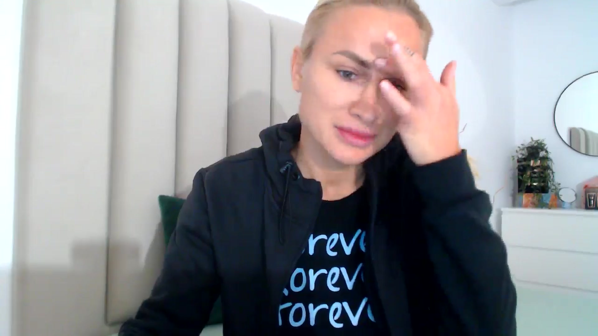 Gallery image thumbnail from Hrystina_'s myfreecams stream on, 11/18/2024, 16:05 image 8 of 20