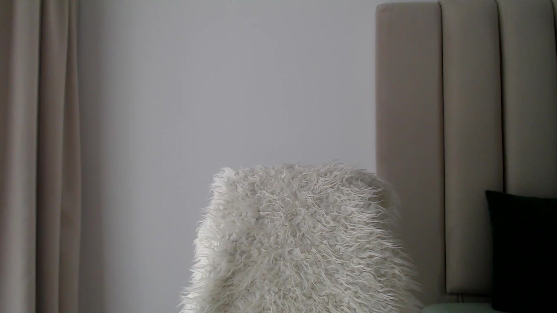 Gallery image thumbnail from Hrystina_'s myfreecams stream on, 11/19/2024, 17:45 image 10 of 20