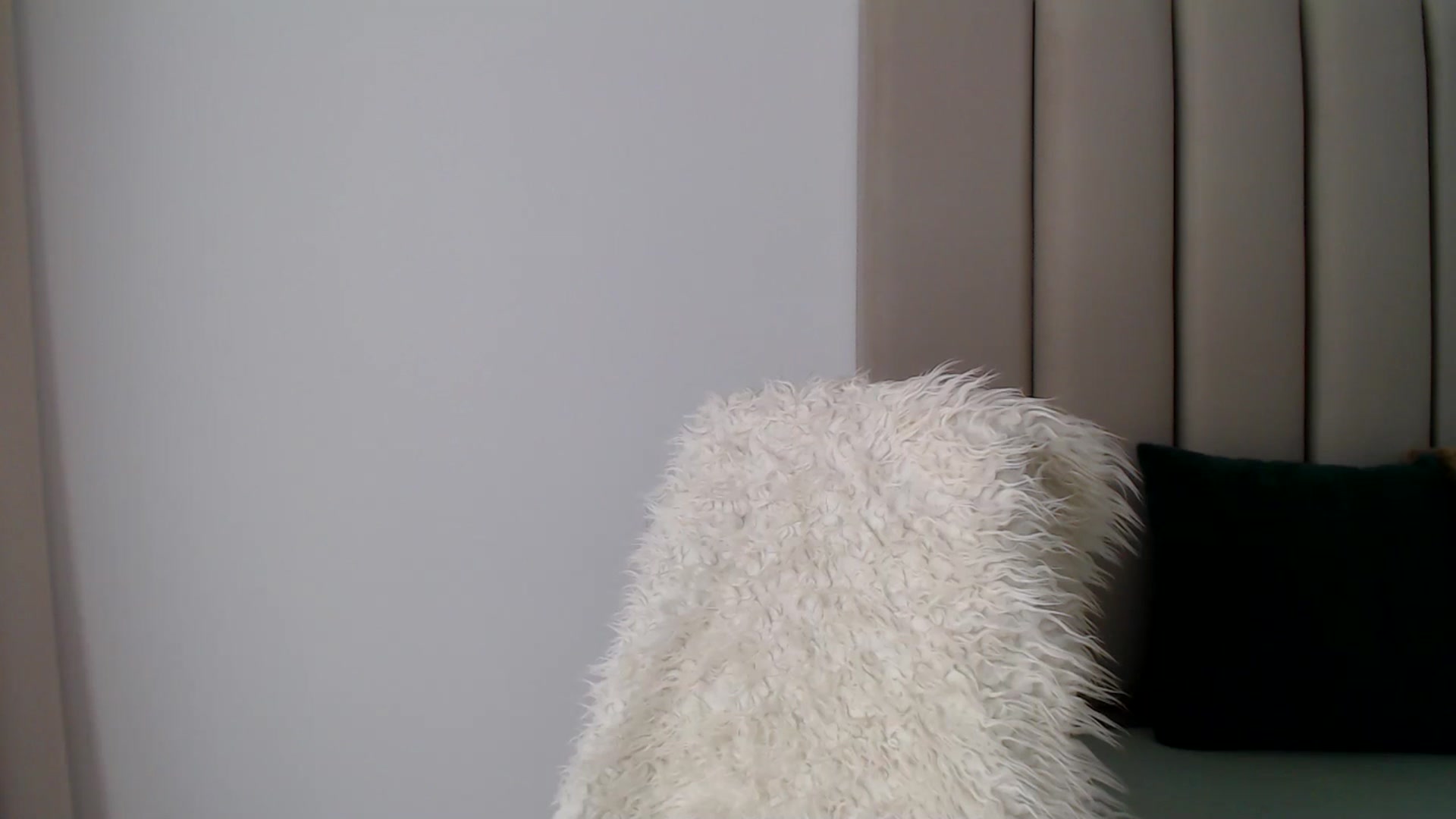Gallery image thumbnail from Hrystina_'s myfreecams stream on, 11/20/2024, 13:31 image 1 of 20