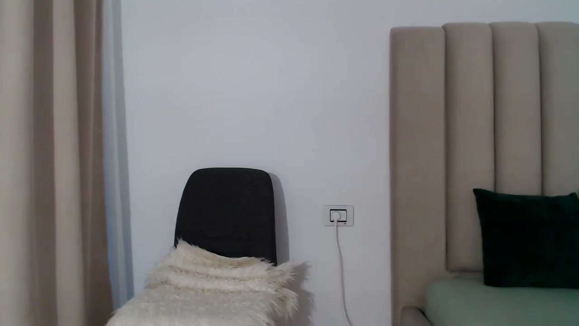Gallery image thumbnail from Hrystina_'s myfreecams stream on, 11/25/2024, 16:41 image 14 of 20